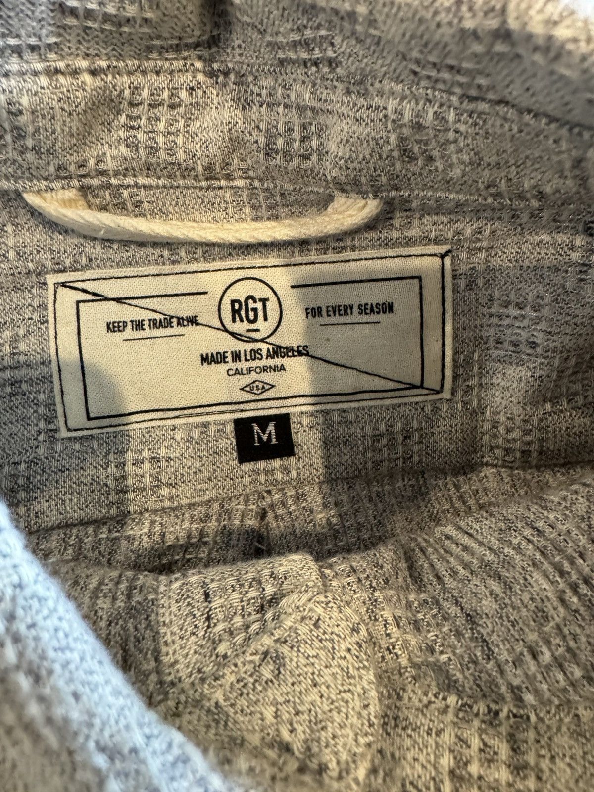 Rogue Territory Rogue territory button front cool texture medium Size US M / EU 48-50 / 2 - 5 Thumbnail