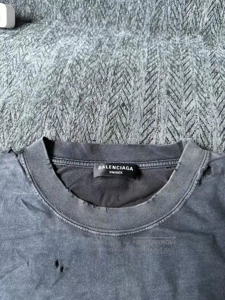 Balenciaga Balenciaga Distressed Scissors T-shirt. Size US XL / EU 56 / 4 - 3 Thumbnail