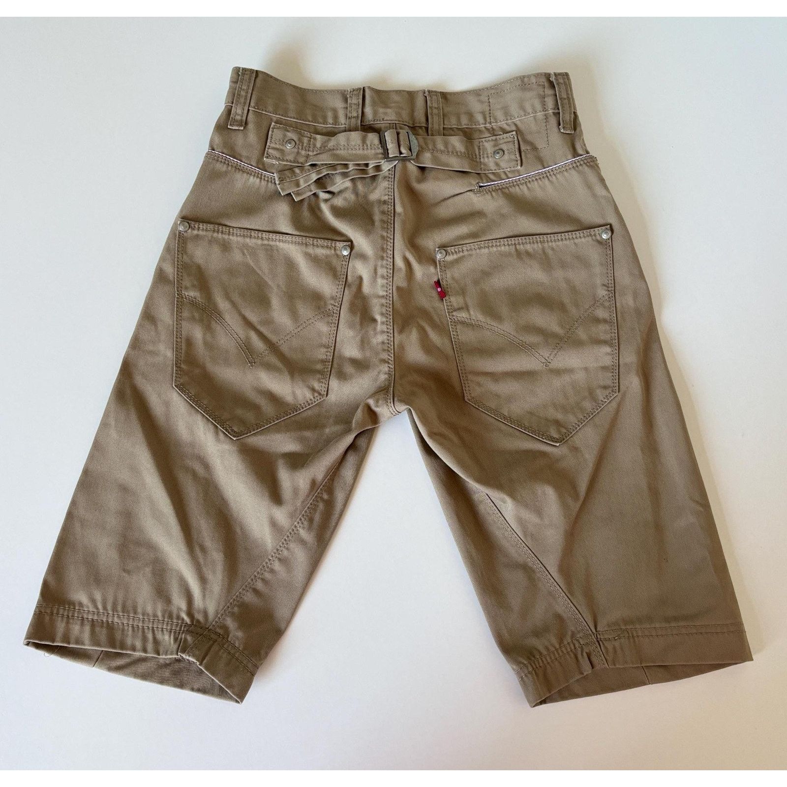 Levi's × Levi's Vintage Clothing Vintage Levi’s Engineered Cinch Back Khaki Shorts W27 Rare Size US 27 - 2 Thumbnail