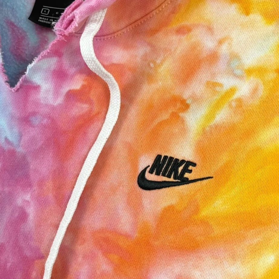 Nike Nike Hoodie Mens Large Tie Dye Multicolor Fleece Sportswear Gym Weightlifting Embroidered Logo Hooded Pockets Size US L / EU 52-54 / 3 - 2 Thumbnail
