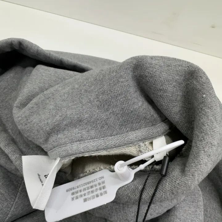 AMI AMIPARIS Gray Hooded Sweatshirt with Heart Embroidery -2507 Size US M / EU 48-50 / 2 - 5 Thumbnail