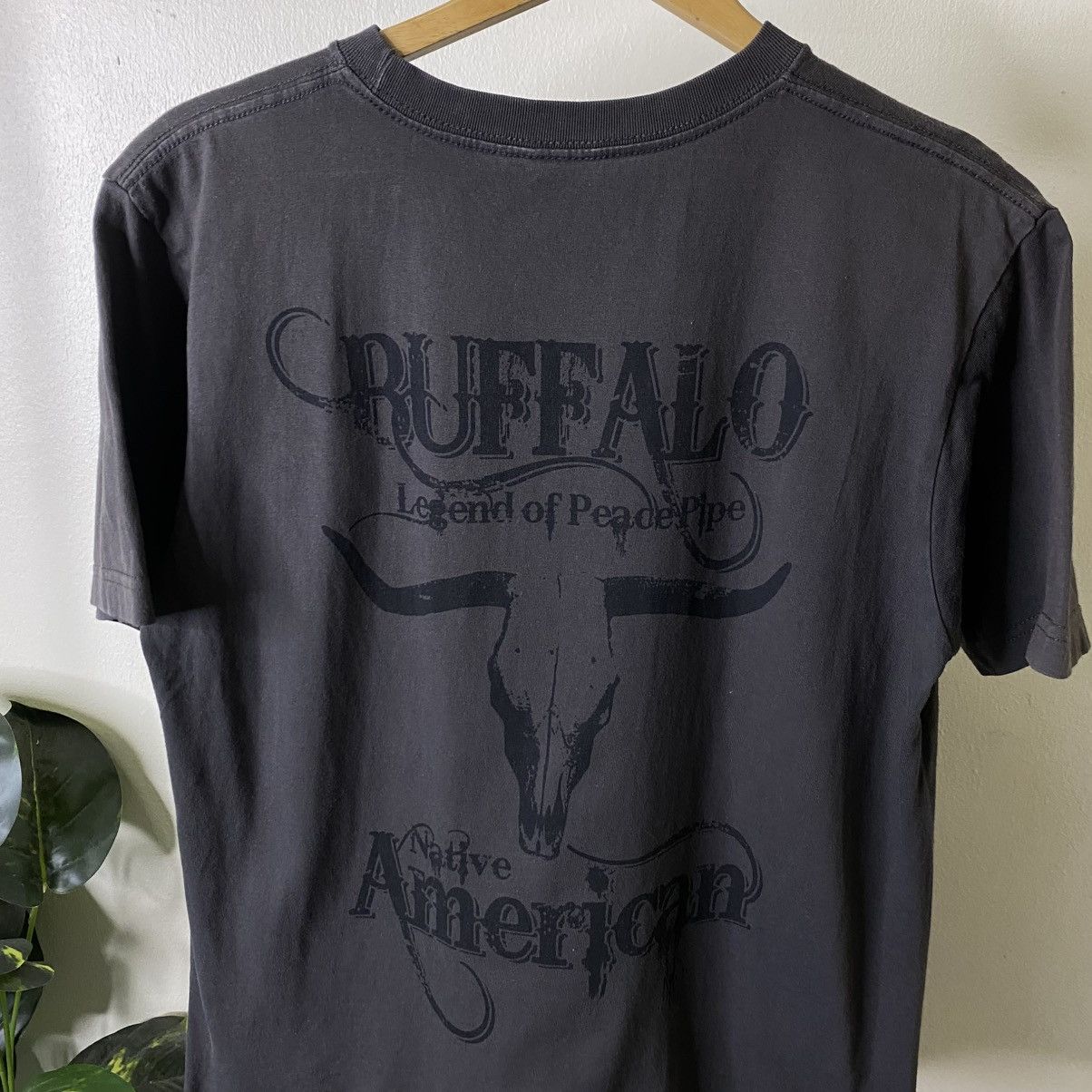 Native Vintage 2000s Buffalo Native American Legend T Shirt Size US M / EU 48-50 / 2 - 2 Thumbnail