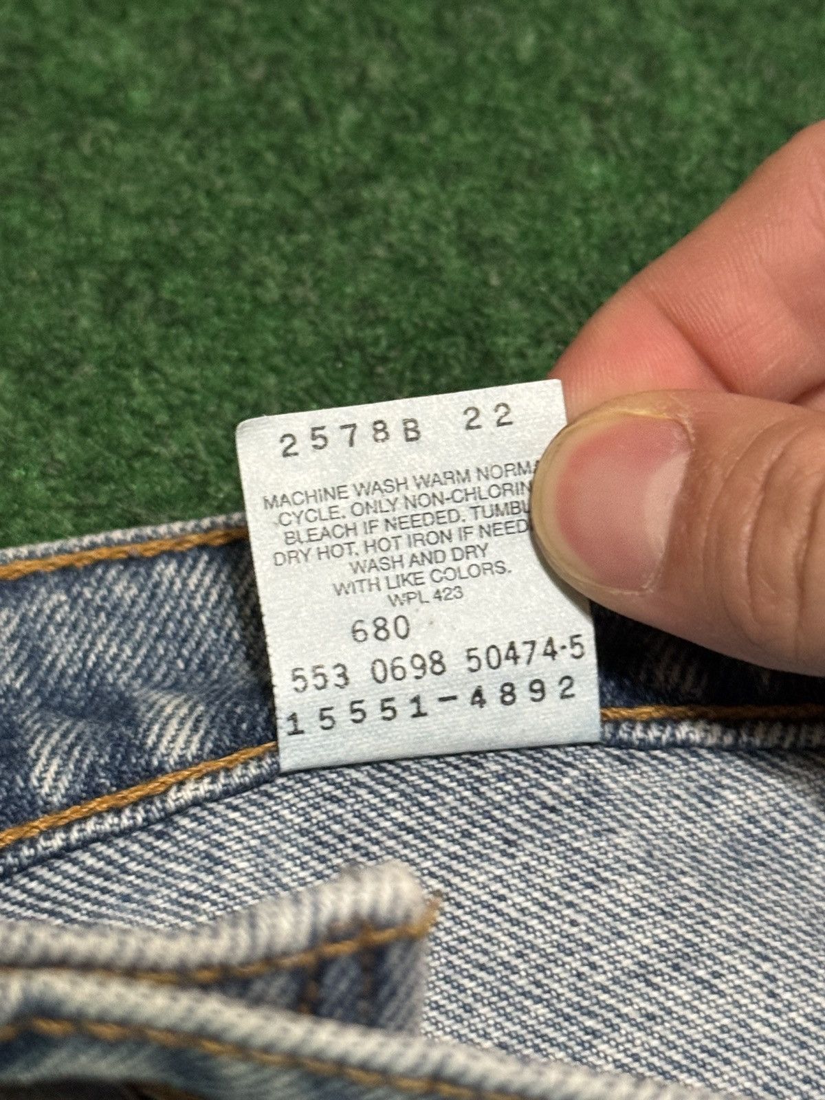 Levi's Vintage Clothing Levis 550 16 90s Relaxed 35x32 Light Wash Tapered Jeans Size 38" / US 16 / IT 52 - 5 Thumbnail