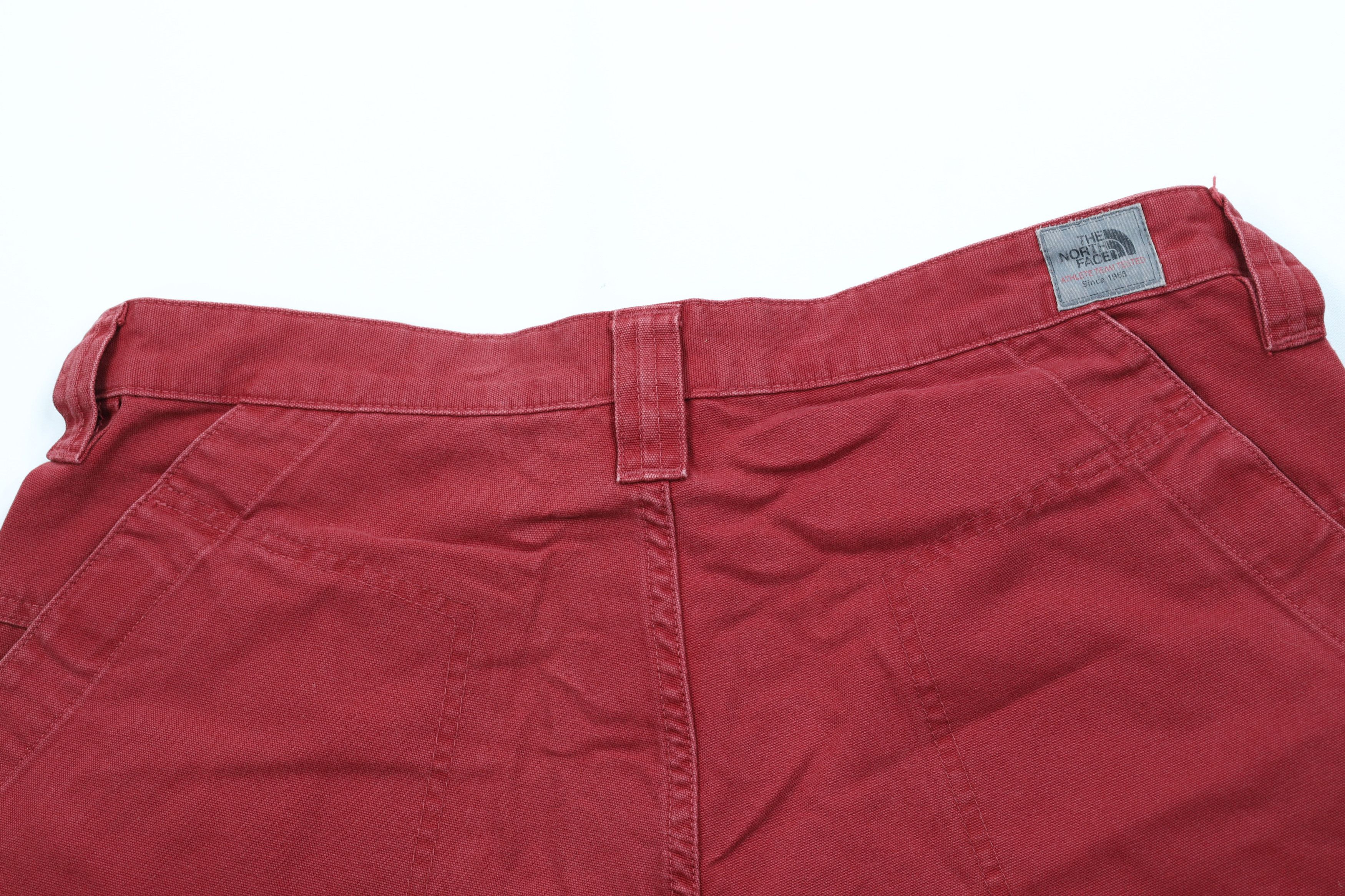 The North Face Vintage Y2K 2001 The North Face Dungaree Shorts Red Cotton Size US 34 / EU 50 - 9 Thumbnail
