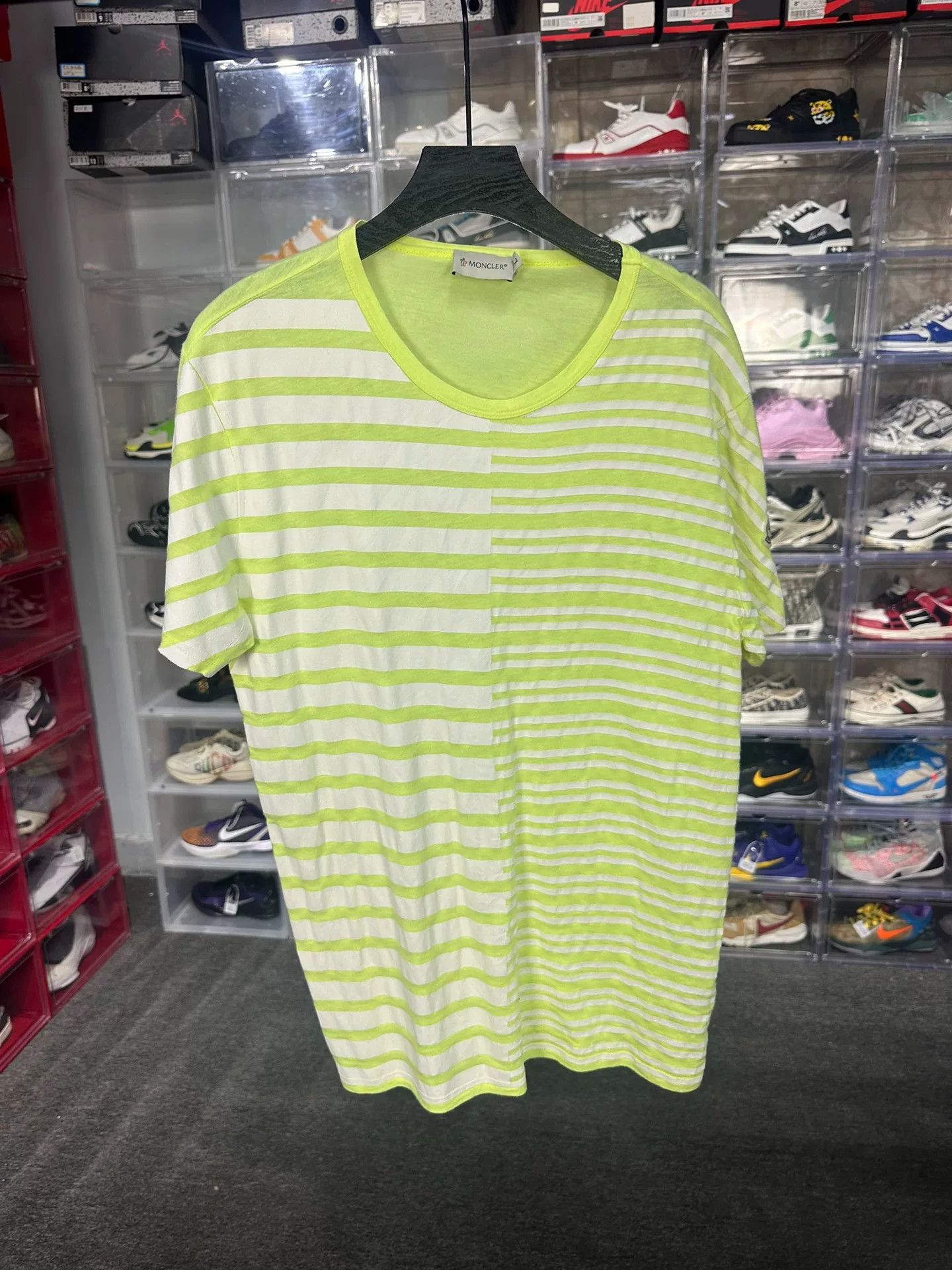 Moncler Moncler Yellow T-Shirt L Women Size L / US 10 / IT 46 - 1 Thumbnail