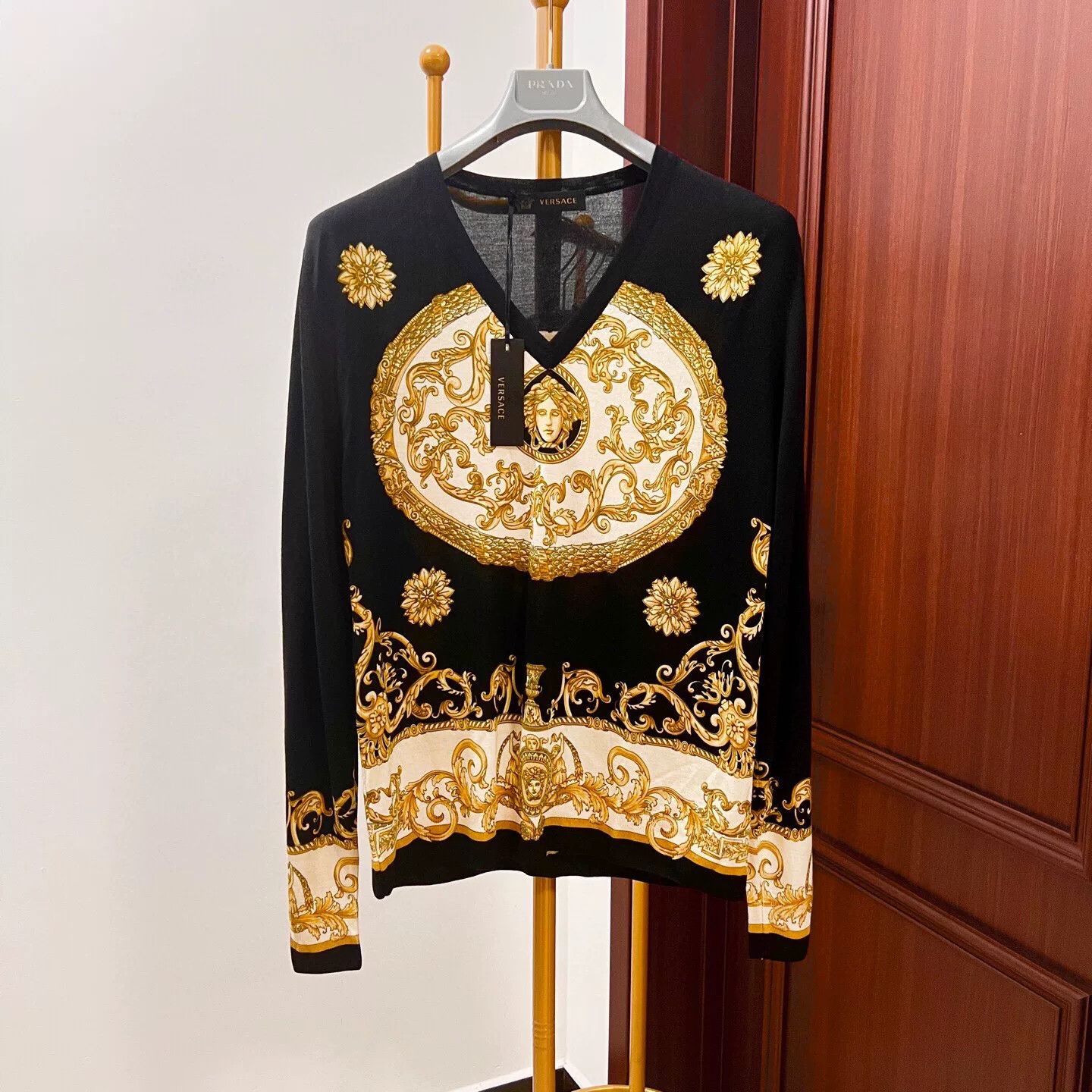 Versace Versace Men's V-Neck Knit Sweater Size US M / EU 48-50 / 2 - 1 Thumbnail