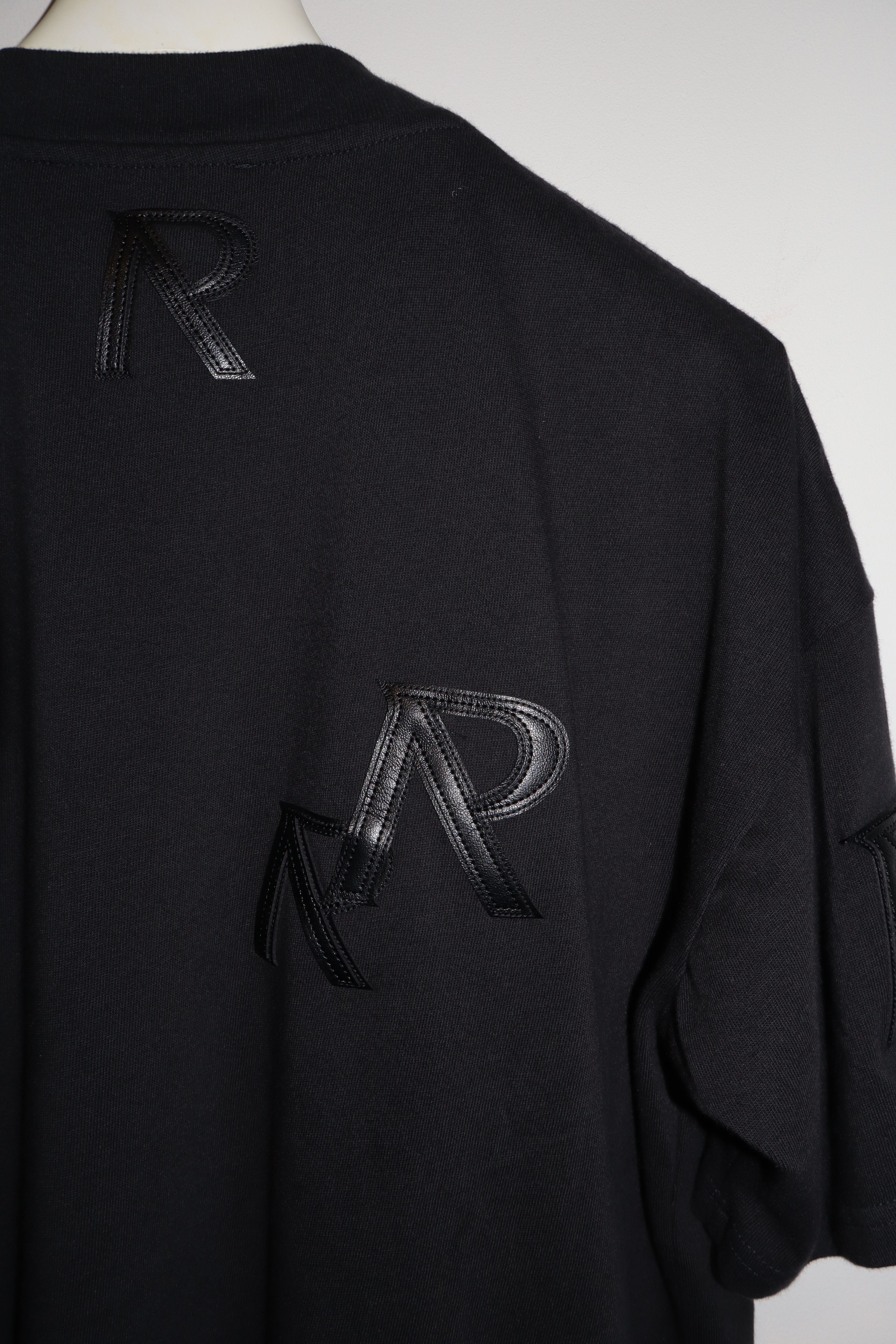 Represent Clo. APPLIQUE INITIAL T-SHIRT Size US M / EU 48-50 / 2 - 10 Thumbnail