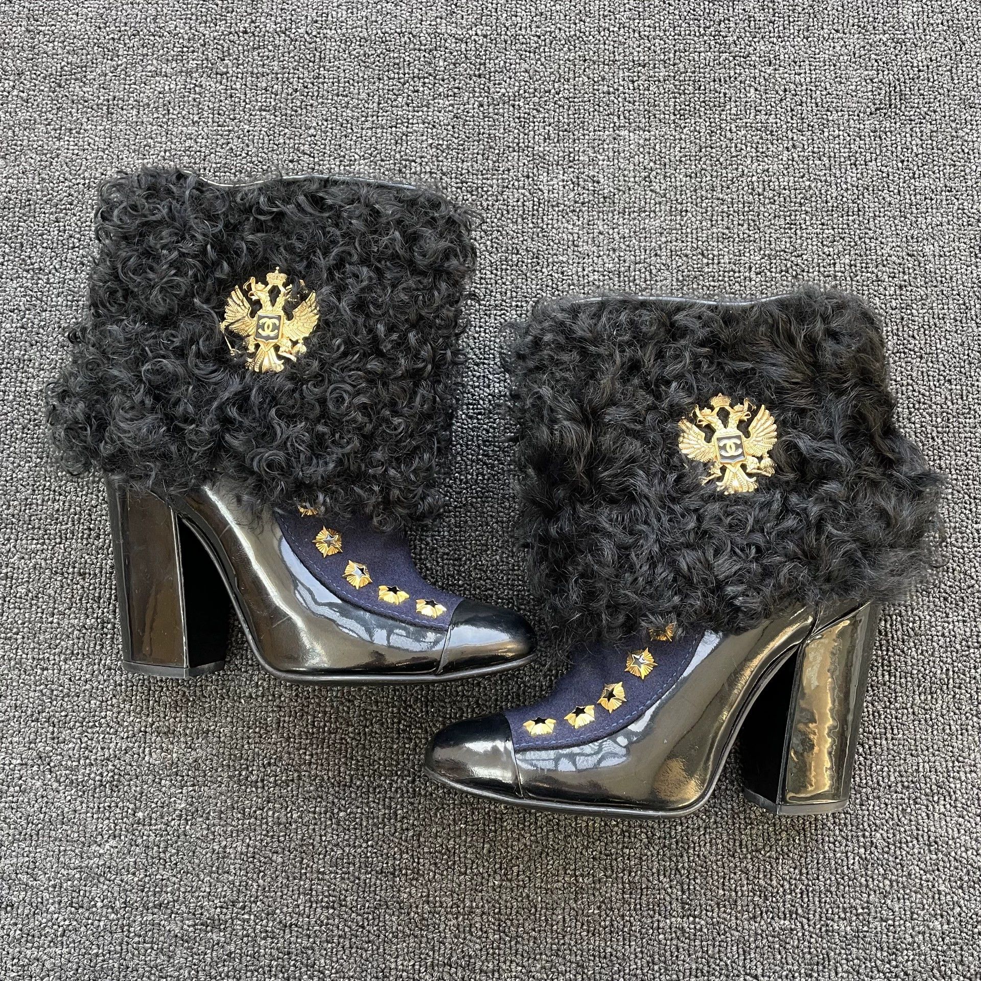 Chanel CHANEL Women's Blk Patent Fur Heeled Ankle Boots 39 (10cm) Size US 8.5 / IT 38.5 - 5 Thumbnail