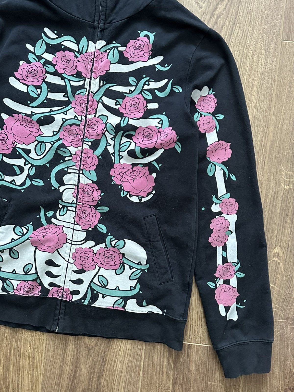 Japanese Brand × Vintage Vintage Skeleton Floral Pint Black Cotton Full Zip Hoodie Size M / US 6-8 / IT 42-44 - 3 Thumbnail