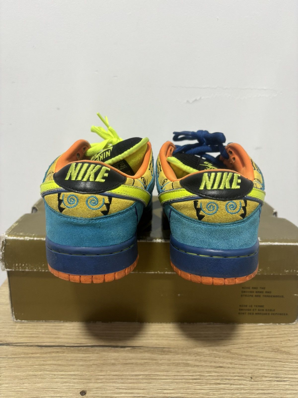 Nike SB Dunk sb skate or die 2008 Size US 9 / EU 42 - 4 Thumbnail