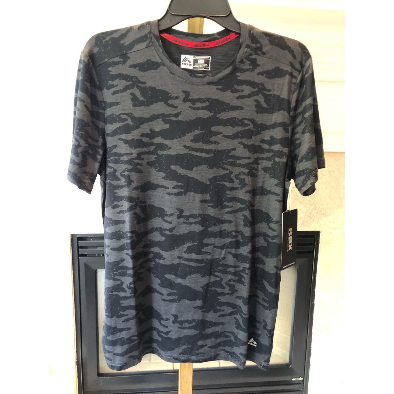 Other RBX Men’s X-Train Performance Gray Camouflage Short Sleeve T-Shirt Size S NWT Size US S / EU 44-46 / 1 - 1 Thumbnail