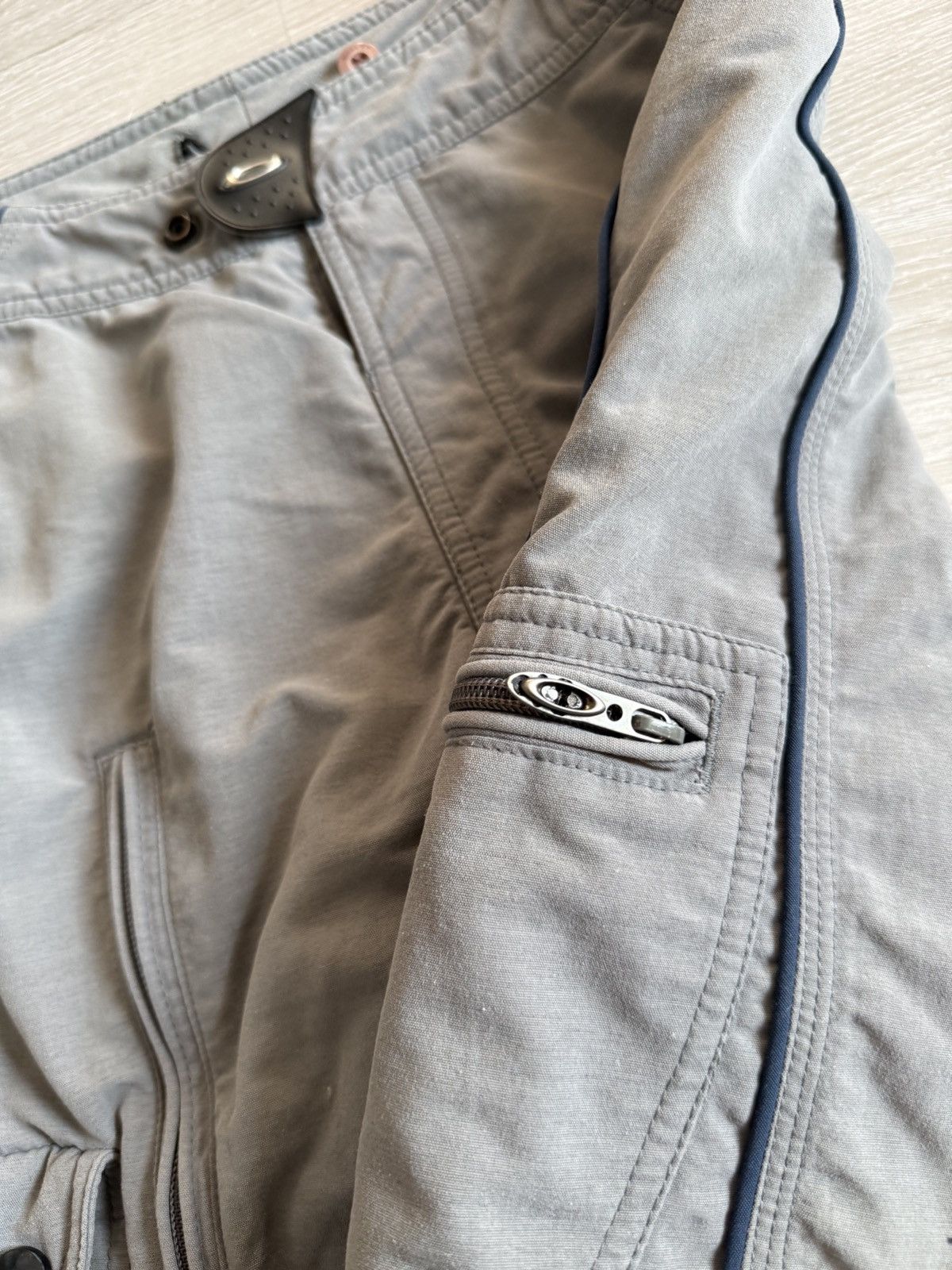 Designer × Vintage Vintage Oakley Shorts Mens Sky Blue/Gray Software Cargo Size US 32 / EU 48 - 7 Thumbnail