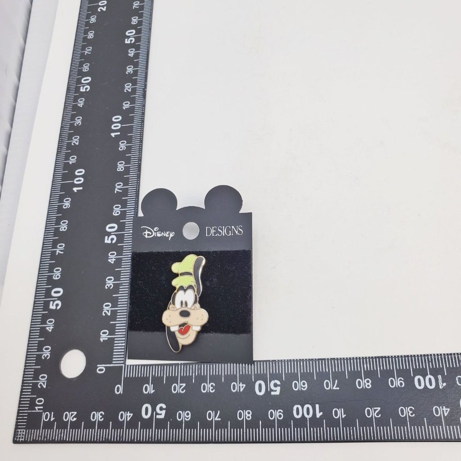 Disney Disney Designs Vintage Goofy Enamel Pin: A Classic Size ONE SIZE - 12 Thumbnail