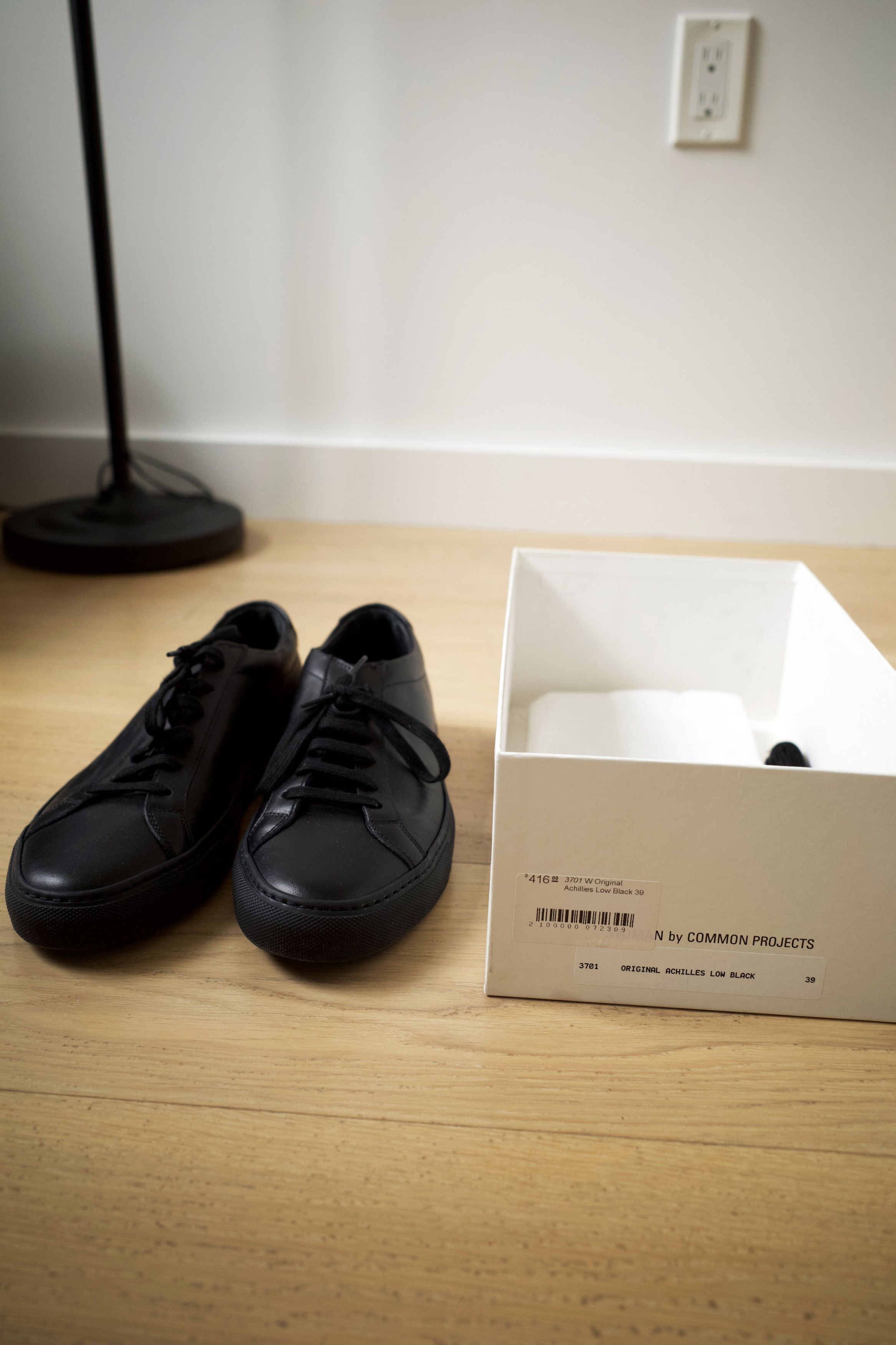 Common Projects Achilles Low Black Size US 9 / IT 39 - 1 Thumbnail