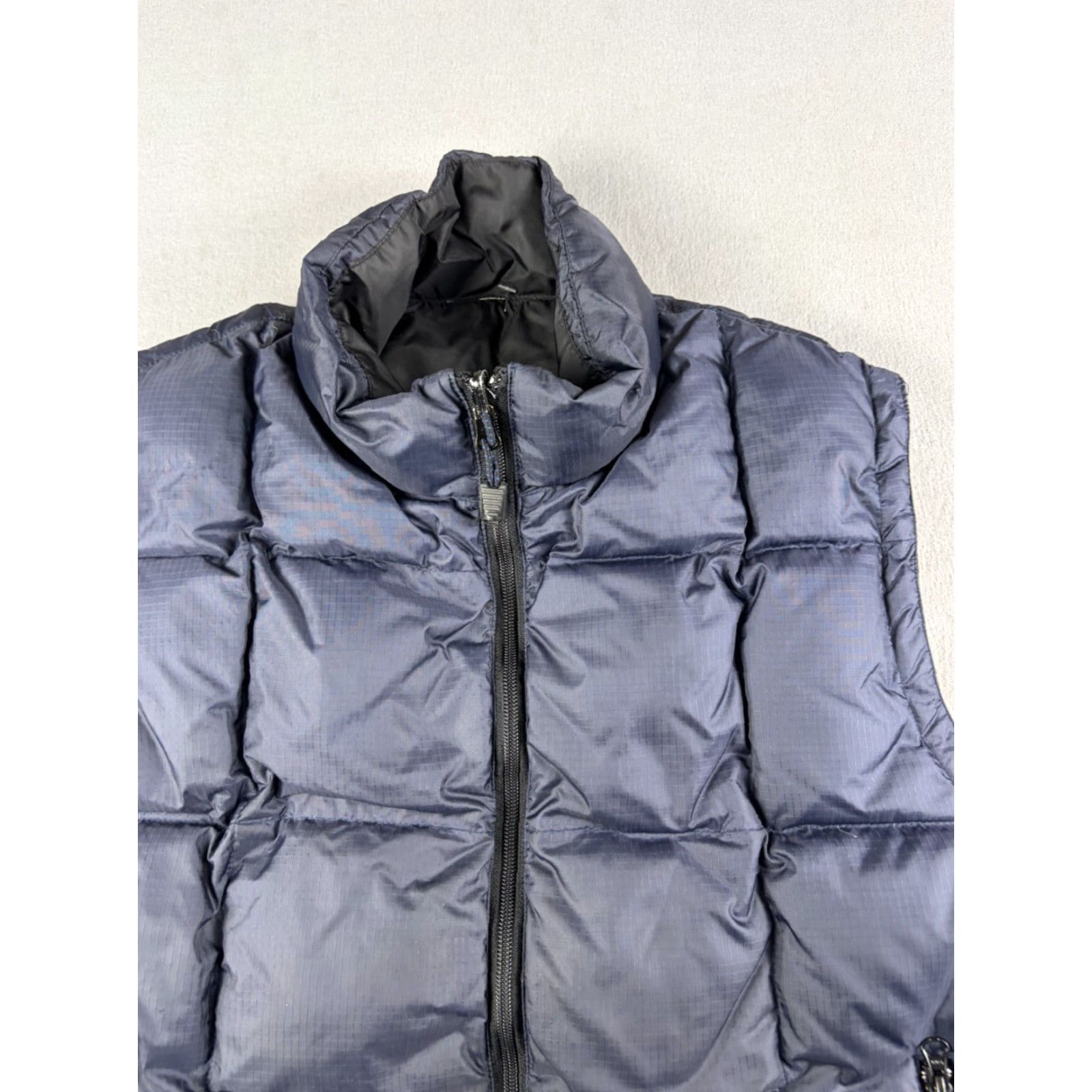 Gap VINTAGE Gap Puffer Vest Men’s M Blue Reversible Down Full Zip Vest Size US M / EU 48-50 / 2 - 2 Thumbnail