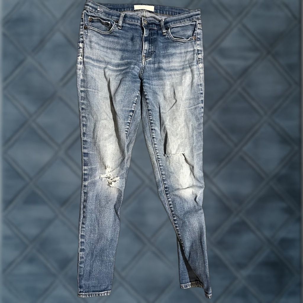 Gap Gap 1969 Jeans Women's 28S Blue Med Wash Real Straight Leg Jeans Size 28" / US 6 / IT 42 - 1 Thumbnail