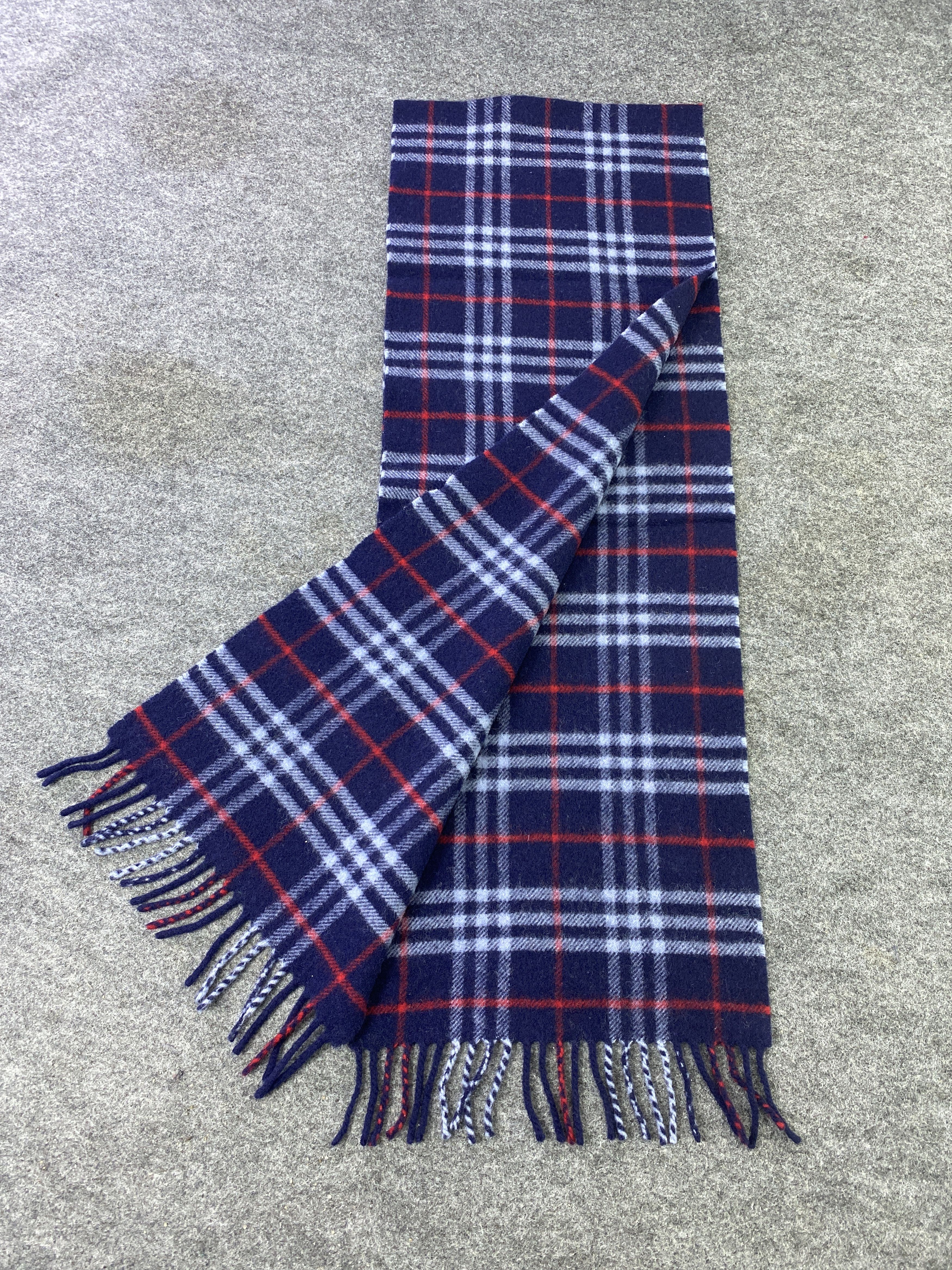 Burberry VINTAGE BURBERRY Scarf / Muffler / Neckwear -T648 Size ONE SIZE - 3 Thumbnail