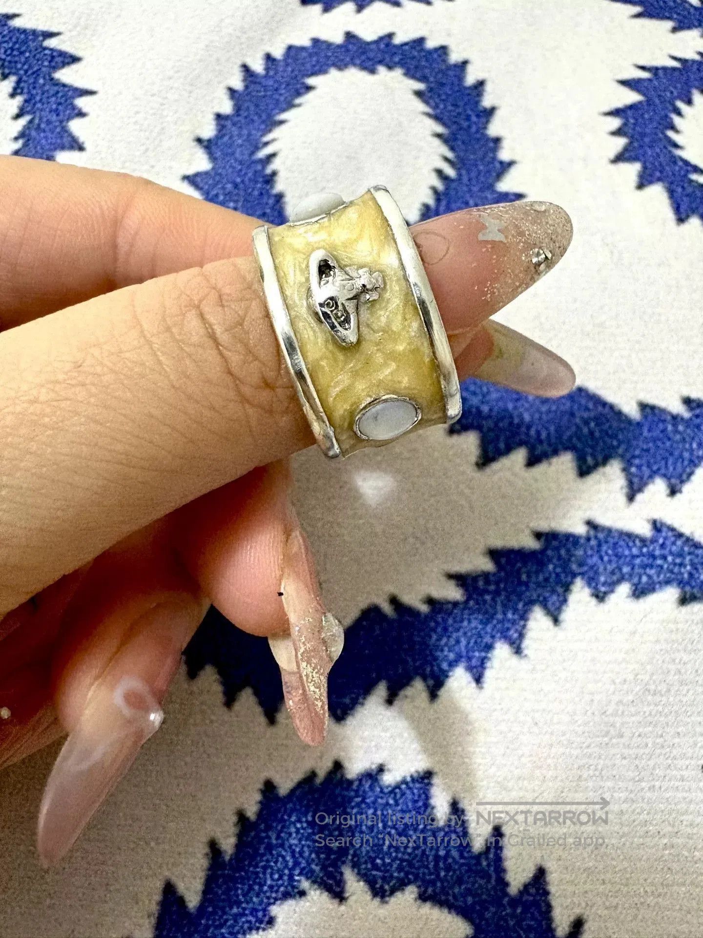 Vivienne Westwood vivienne westwood king ring in beige. Size ONE SIZE - 4 Thumbnail