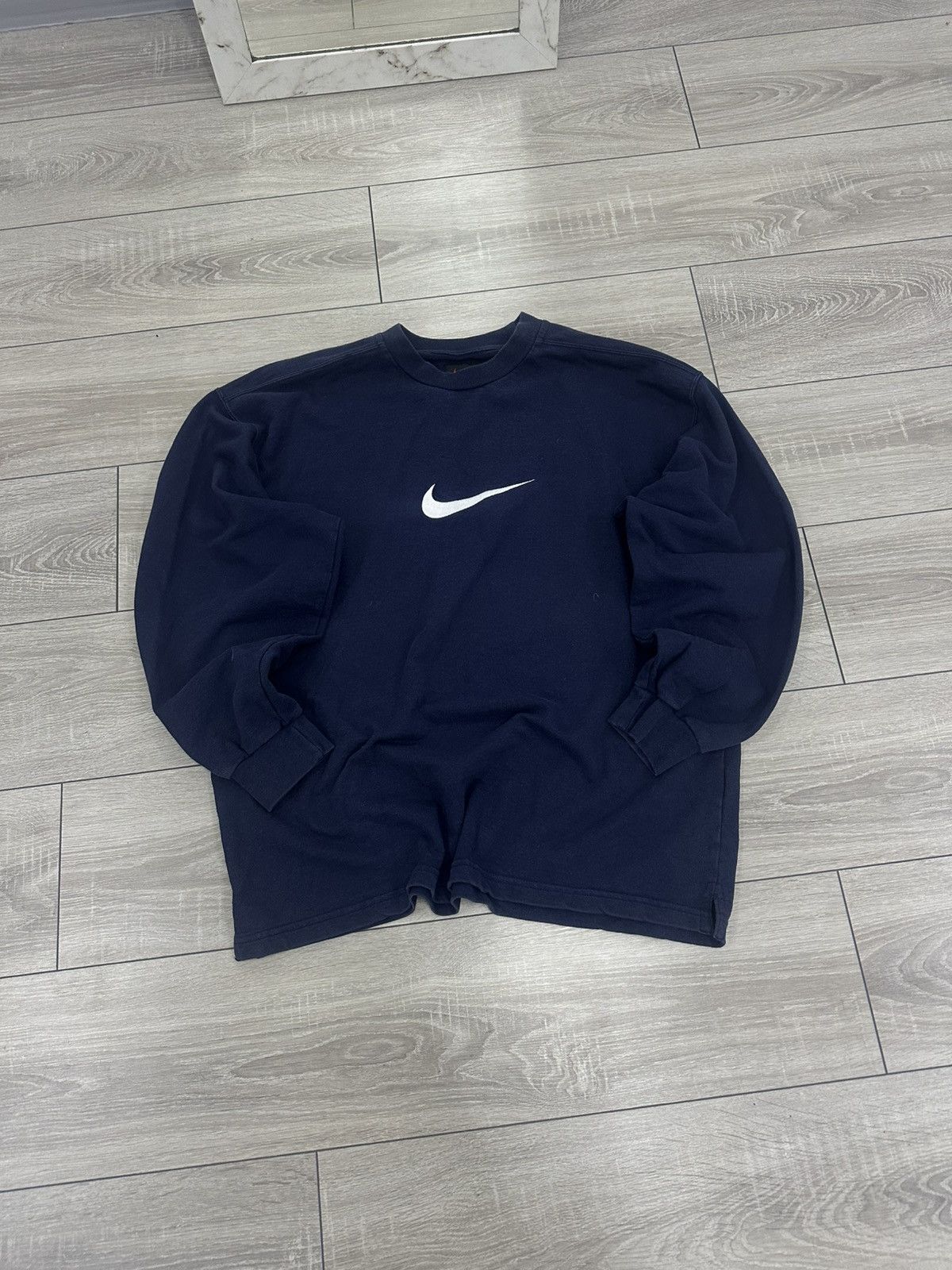 Nike Nike Vintage Big Swoosh Baggy Boxy Fit 90s Sweatshirt Size US L / EU 52-54 / 3 - 1 Thumbnail