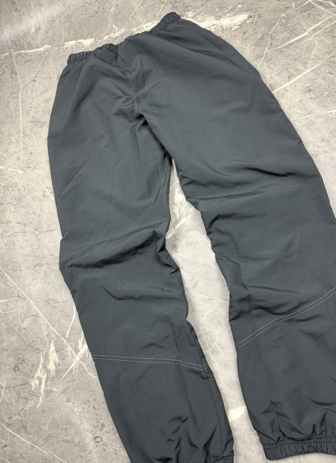 Nike Nike Track Pants Dark Grey / Red | Baggy | Size S (fits M) Size US 32 / EU 48 - 9 Thumbnail