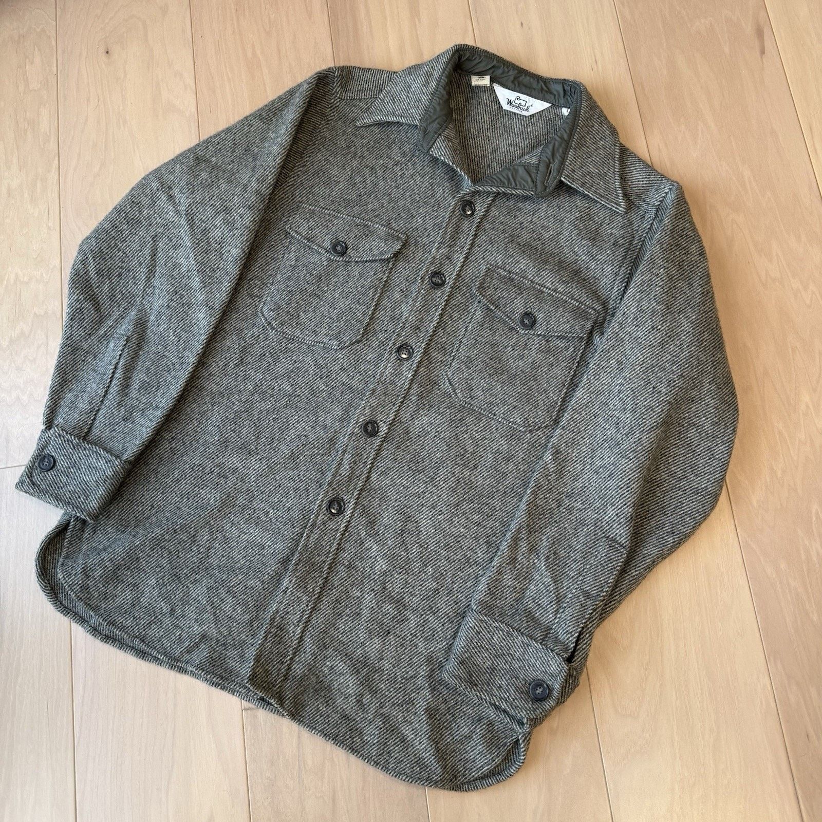 Woolrich Woolen Mills Vintage Woolrich Heavy Wool Shirt Large Gray 70s Button Up Size US L / EU 52-54 / 3 - 9 Thumbnail