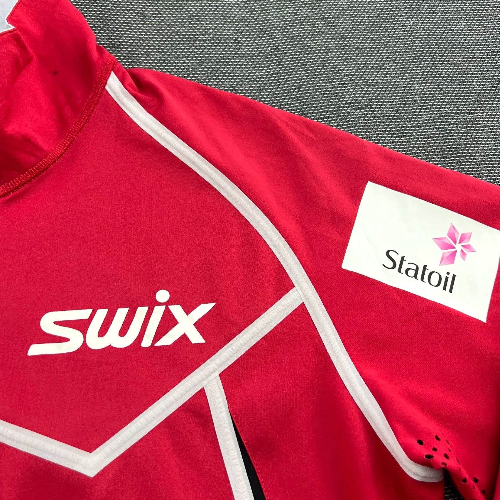Vintage Swix Norway Team Jacket Mens Medium Full Zip XC Red Norge Cross Country Ski Jacket Size US M / EU 48-50 / 2 - 6 Thumbnail