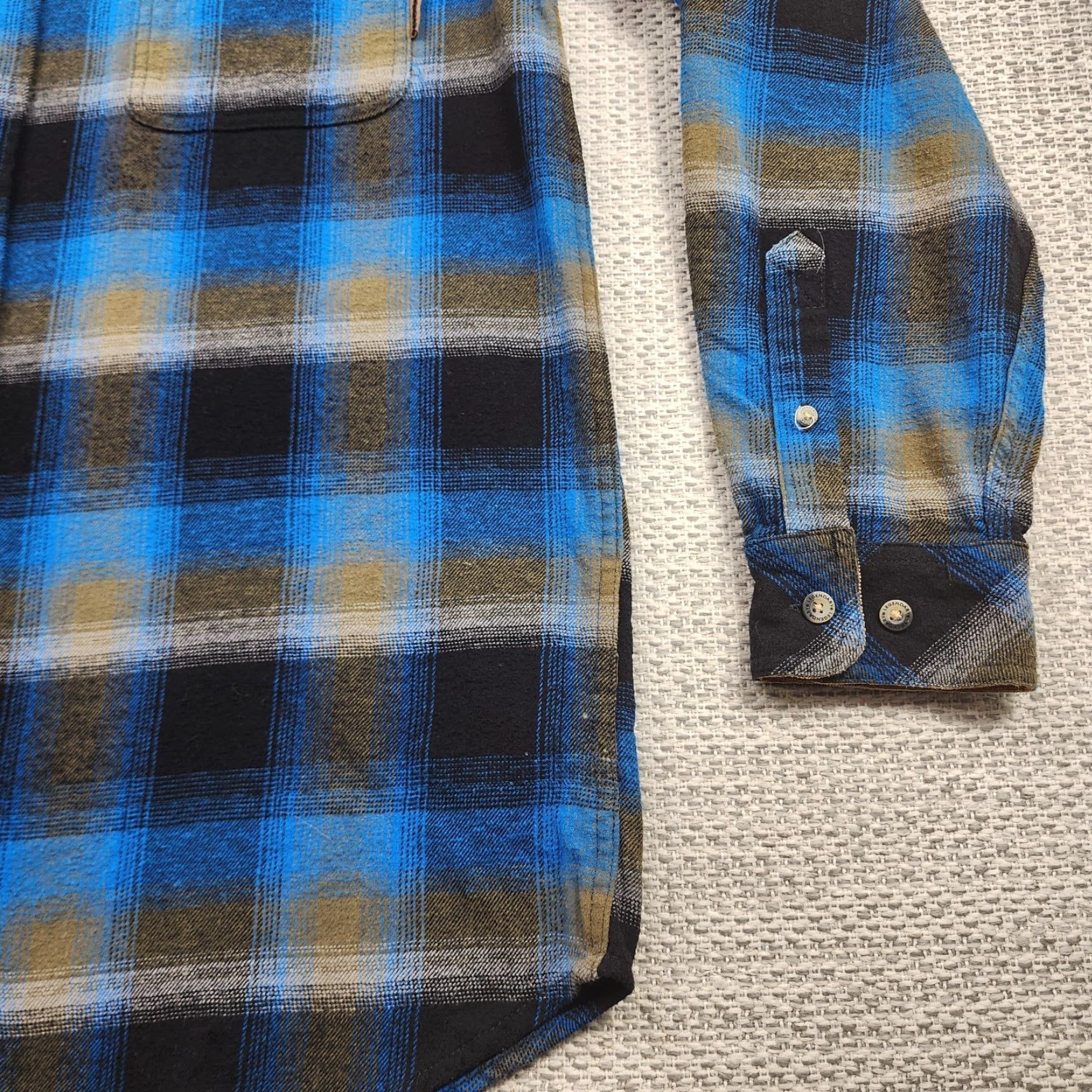 Vintage Legendary Whitetails Buck Camp Flannel Shirt Mens LT Plaid Button Up Hunting Size US L / EU 52-54 / 3 - 4 Thumbnail