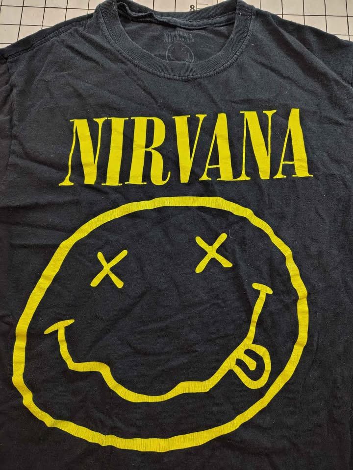 Other Vintage Nirvana Black & Yellow Smiley Face Band T-shirt Size US S / EU 44-46 / 1 - 3 Thumbnail