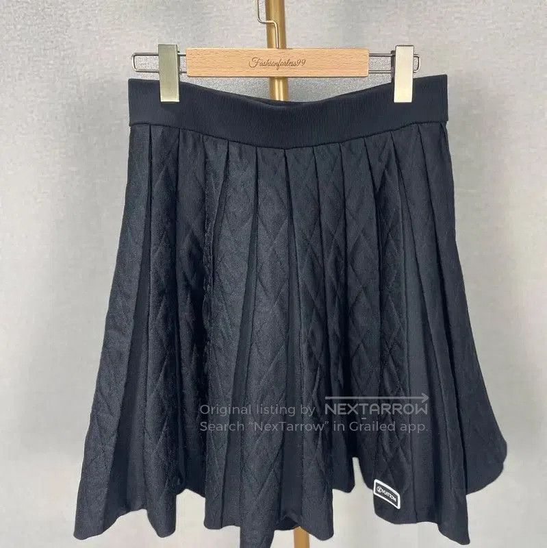 Louis Vuitton Louis Vuitton Women's Black Skirt . Size 26" / US 2 / IT 38 - 2 Thumbnail