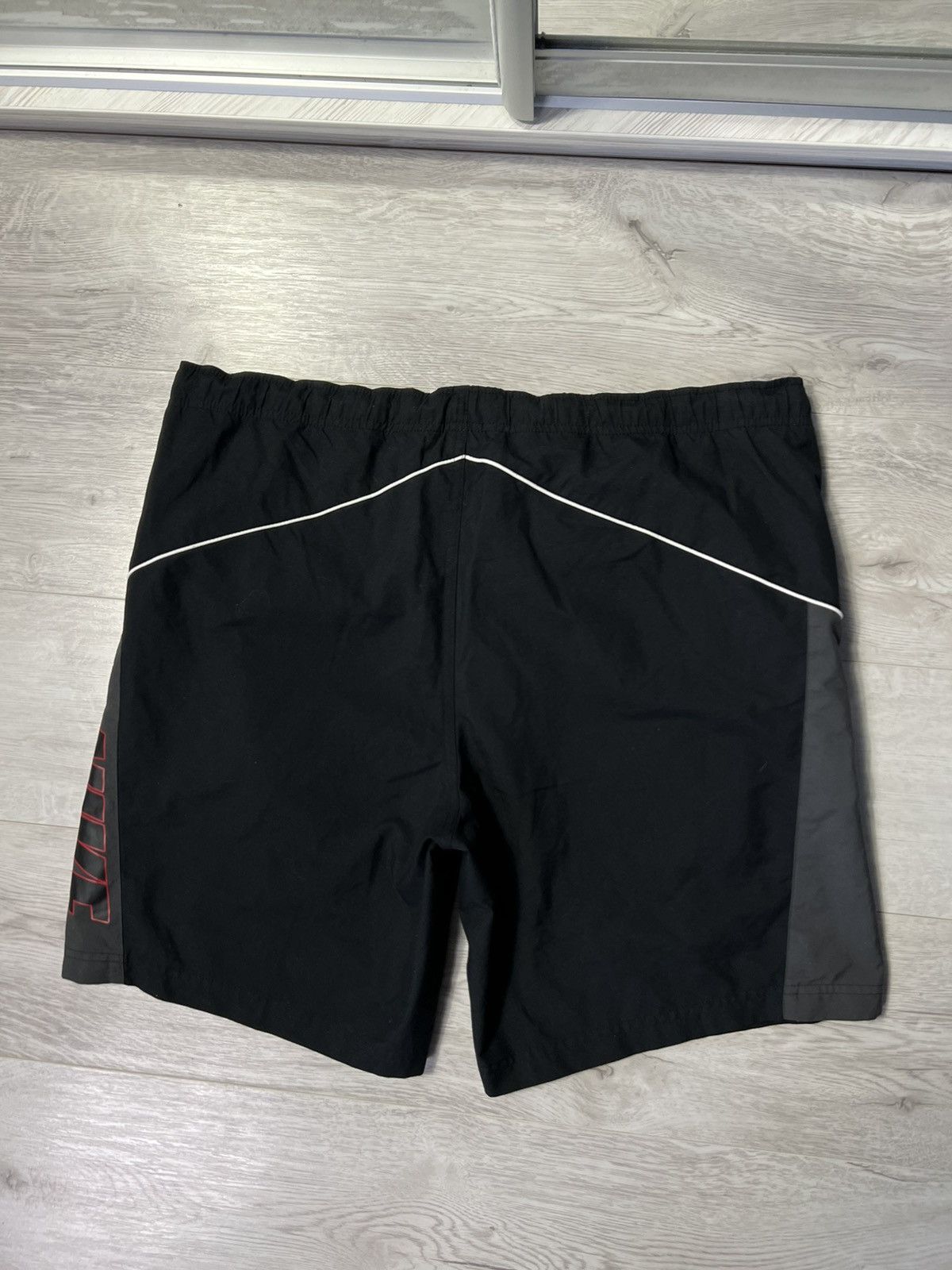 Nike Vintage Nike Big Logo Nylon Shorts / Embroidered Swoosh Logo Size US 34 / EU 50 - 8 Thumbnail