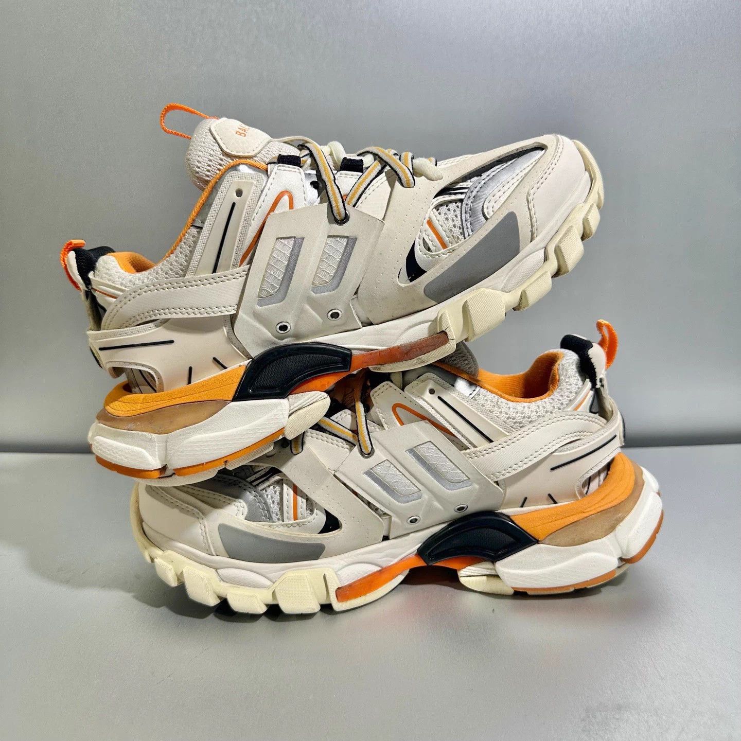 Balenciaga Balenciaga Track white orange 36 like new Size US 5 / IT 35 - 4 Thumbnail