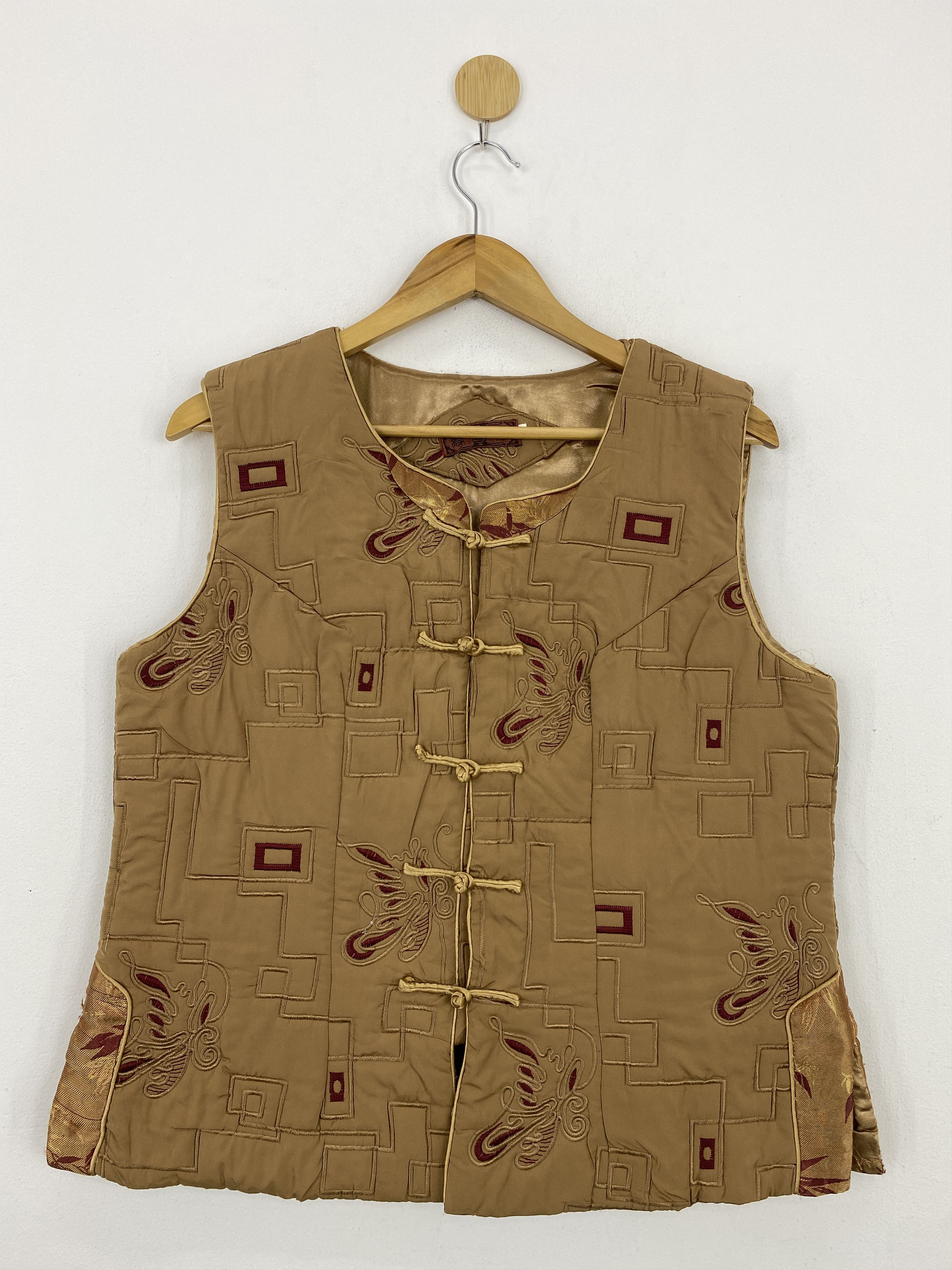 Japanese Brand Vintage Japanese Traditional Embroidered Vest J1840 Size US S / EU 44-46 / 1 - 1 Thumbnail