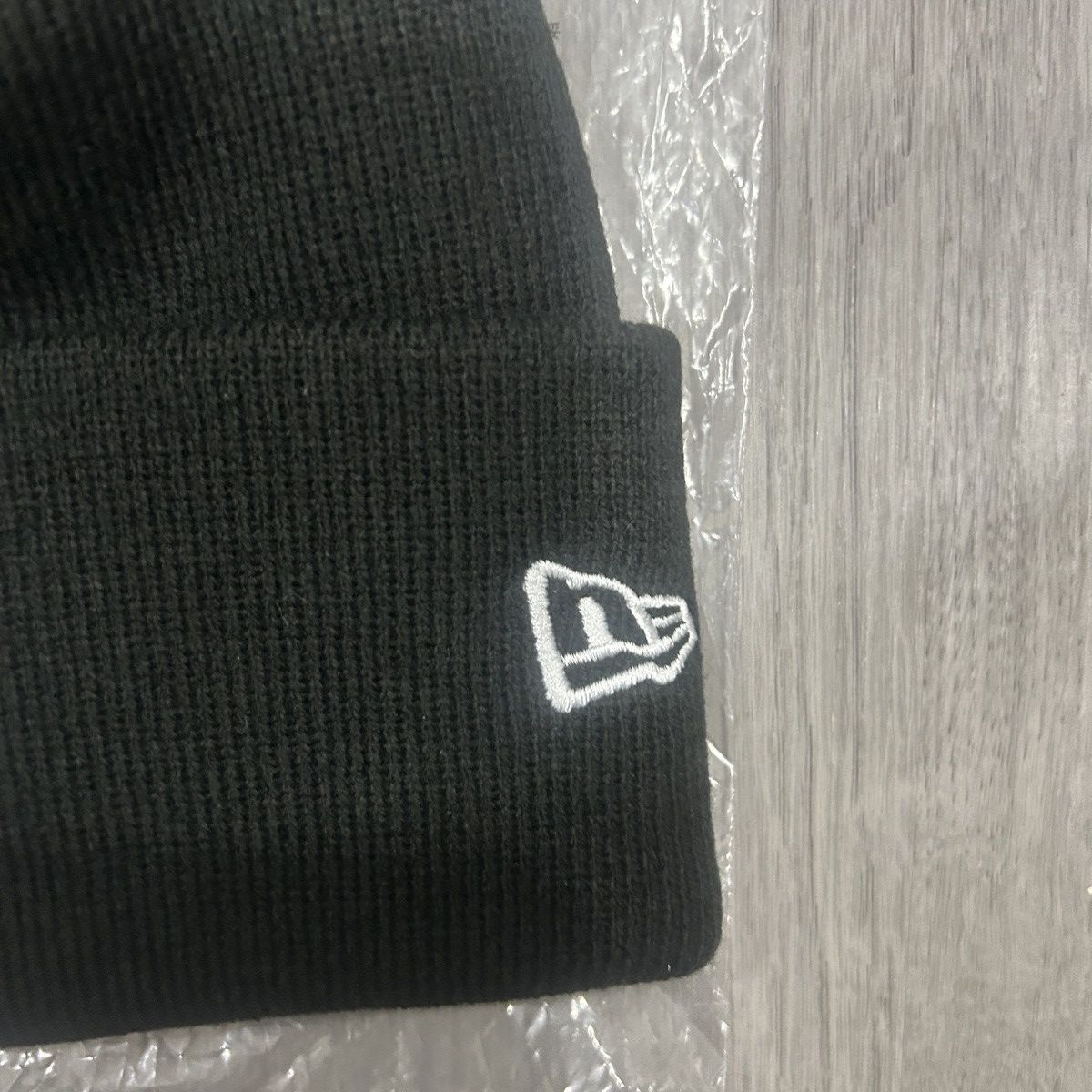 Supreme SUPREME NEW ERA S LOGO BEANIE BLACK Size ONE SIZE - 8 Thumbnail