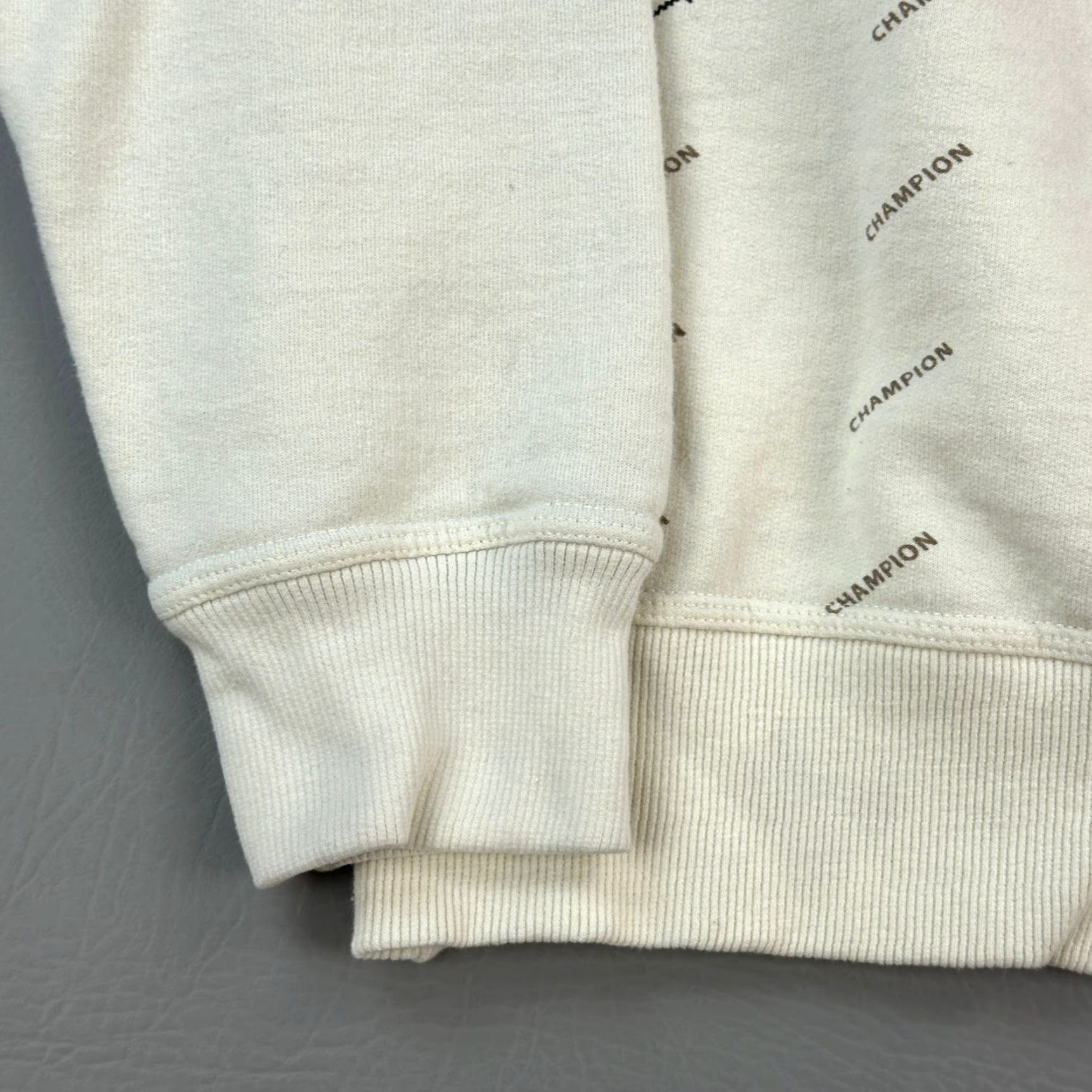 Champion Champion Sweatshirt Mens XL Cream All Over Logo Print Crewneck Pullover Size US XL / EU 56 / 4 - 3 Thumbnail