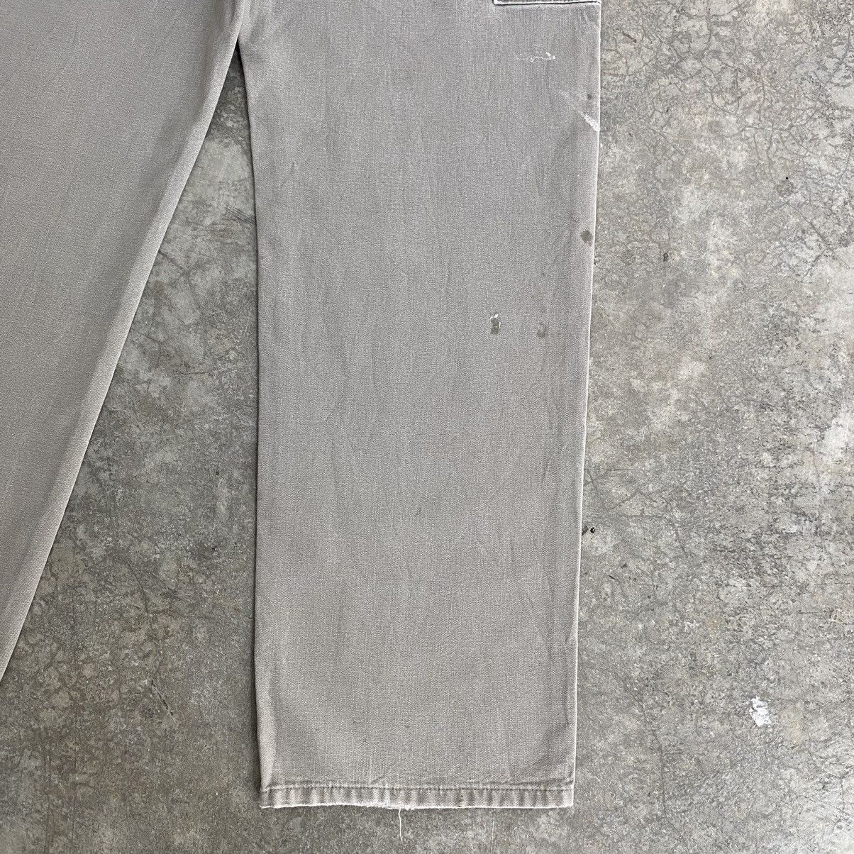 Carhartt × Vintage Vintage Carhartt Desert Grey Carpenter Workwear Pants Size US 35 - 20 Thumbnail