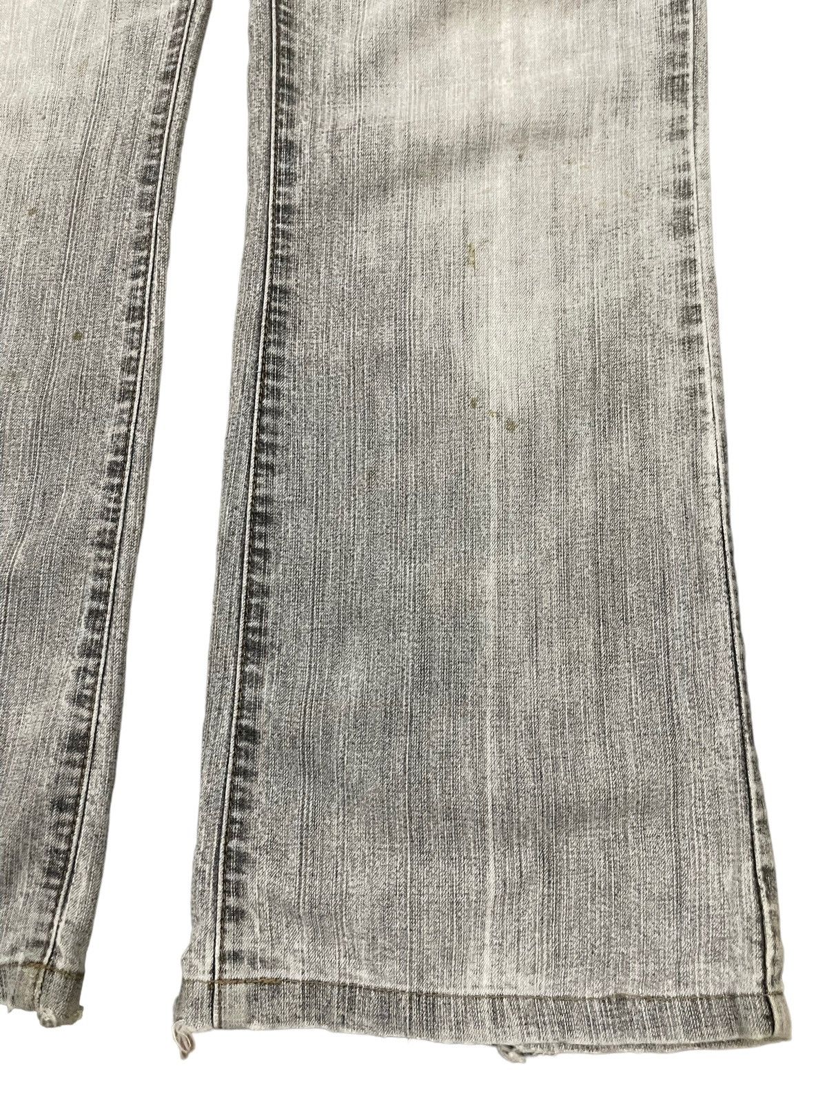 Who Decides War Vintage Japanese Brand Faded Wash Style Flare Jeans Size US 31 - 14 Thumbnail