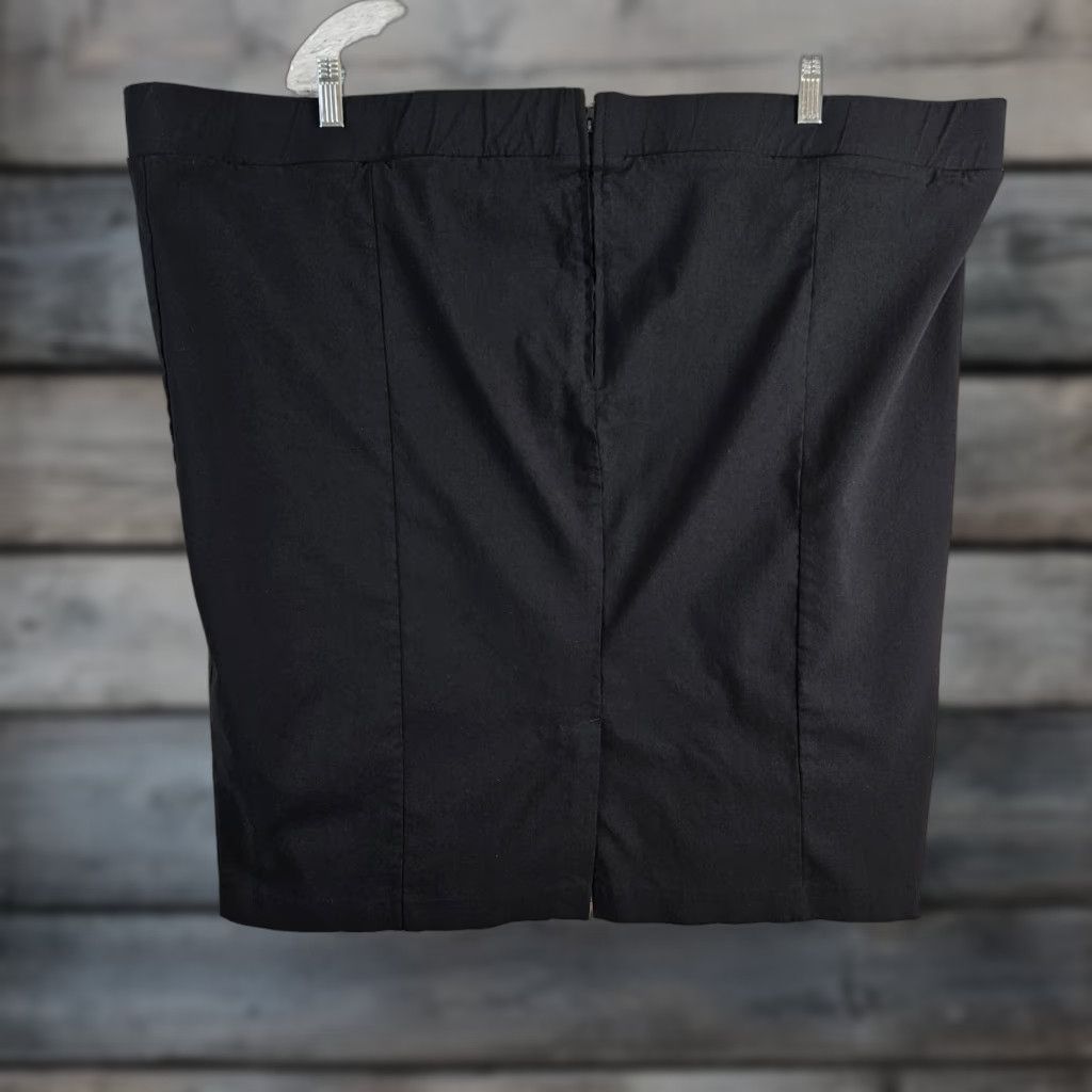 Torrid Torrid Skirt Solid Black Pencil 6 Womens Knee Length Rayon Blend Plus Size 6x Vintage No Size 40" / US 18 - 1 Thumbnail
