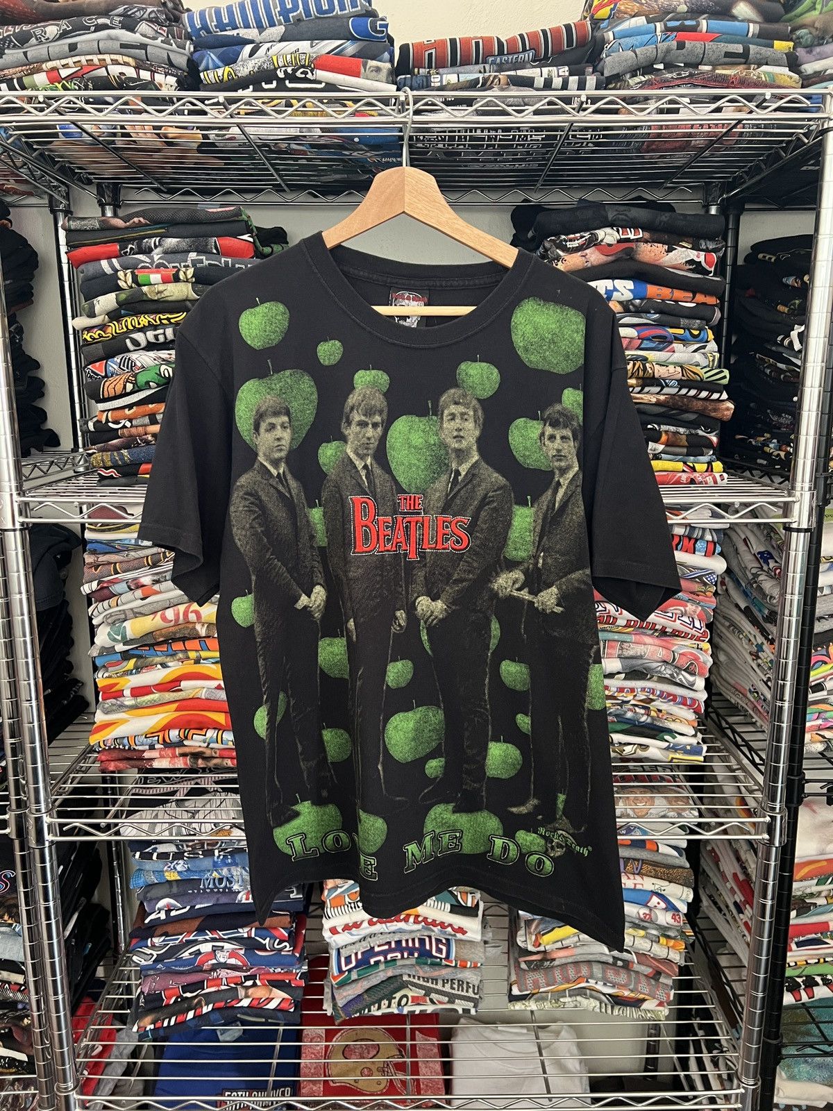 Band Tees 2000s The Beatles Apples AOP Tee Embroidered Mexican Bootleg Size US L / EU 52-54 / 3 - 1 Thumbnail