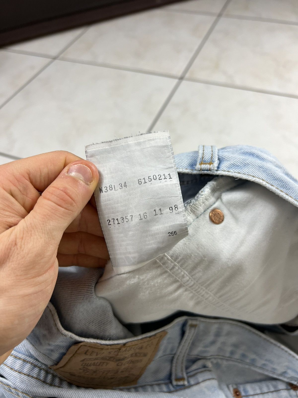 Levi's Vintage 90s Levi’s 615 02 orange tab jeans baby blue denim Size US 38 / EU 54 - 21 Thumbnail