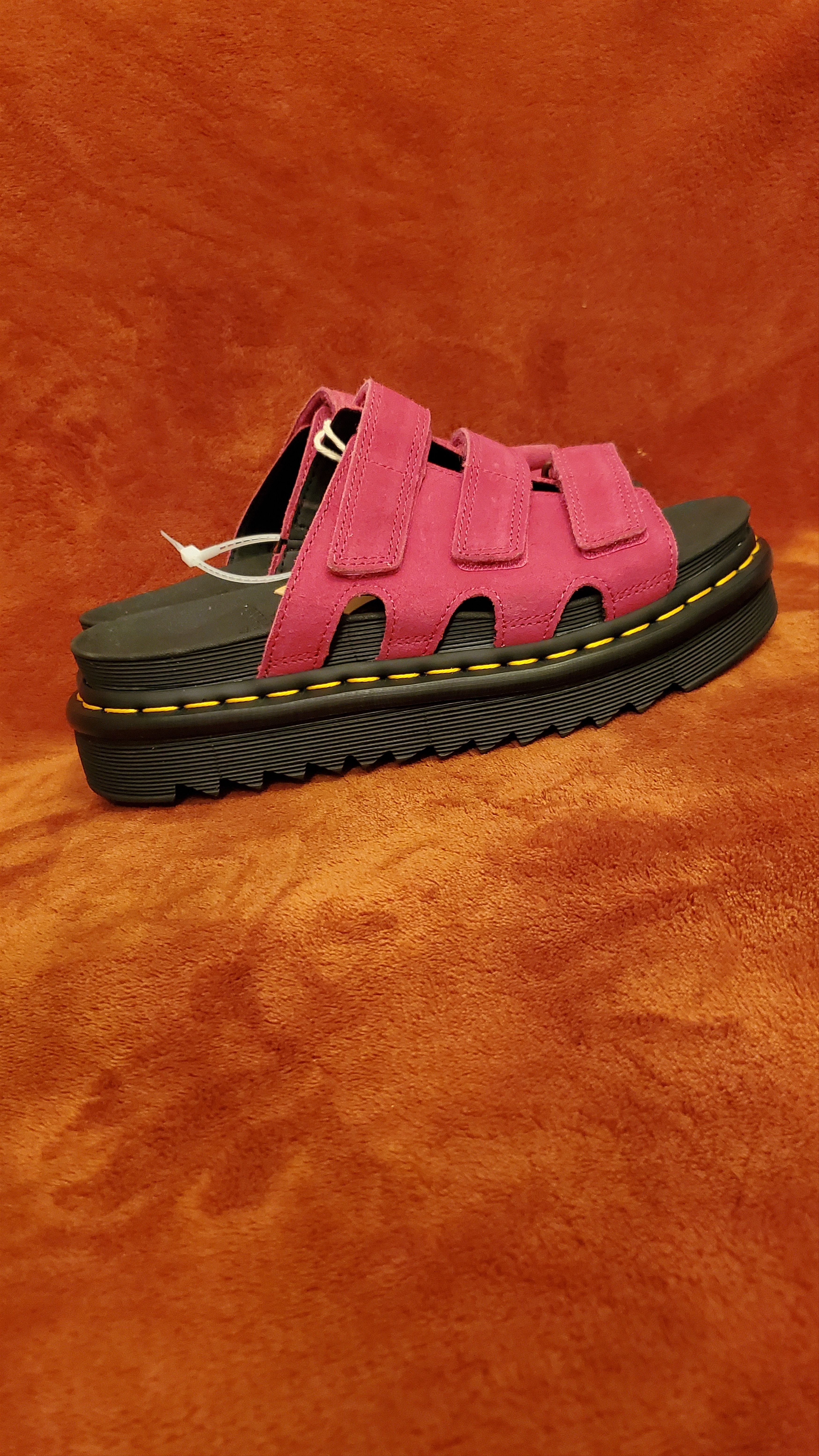 Dr. Martens NEW DR MARTENS HOT PINK LEATHER PLATFORM SLIPPERS /SANDALS Size US 8 / IT 38 - 2 Thumbnail