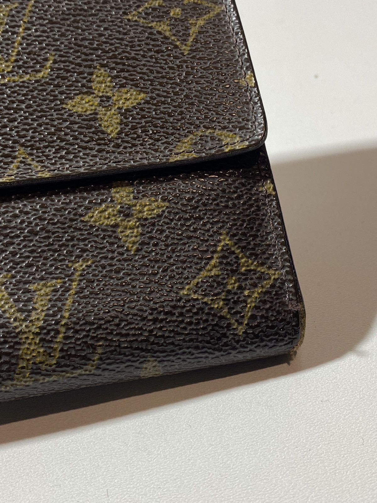 Louis Vuitton Authentic Vintage Louis Vuitton Monogram Wallet Size ONE SIZE - 4 Thumbnail