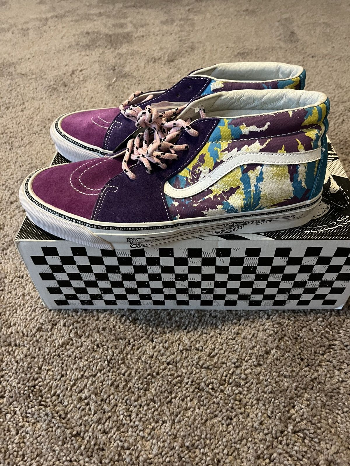 Vans Vans x Aries Sk8-Mid Size US 11 / EU 44 - 1 Thumbnail