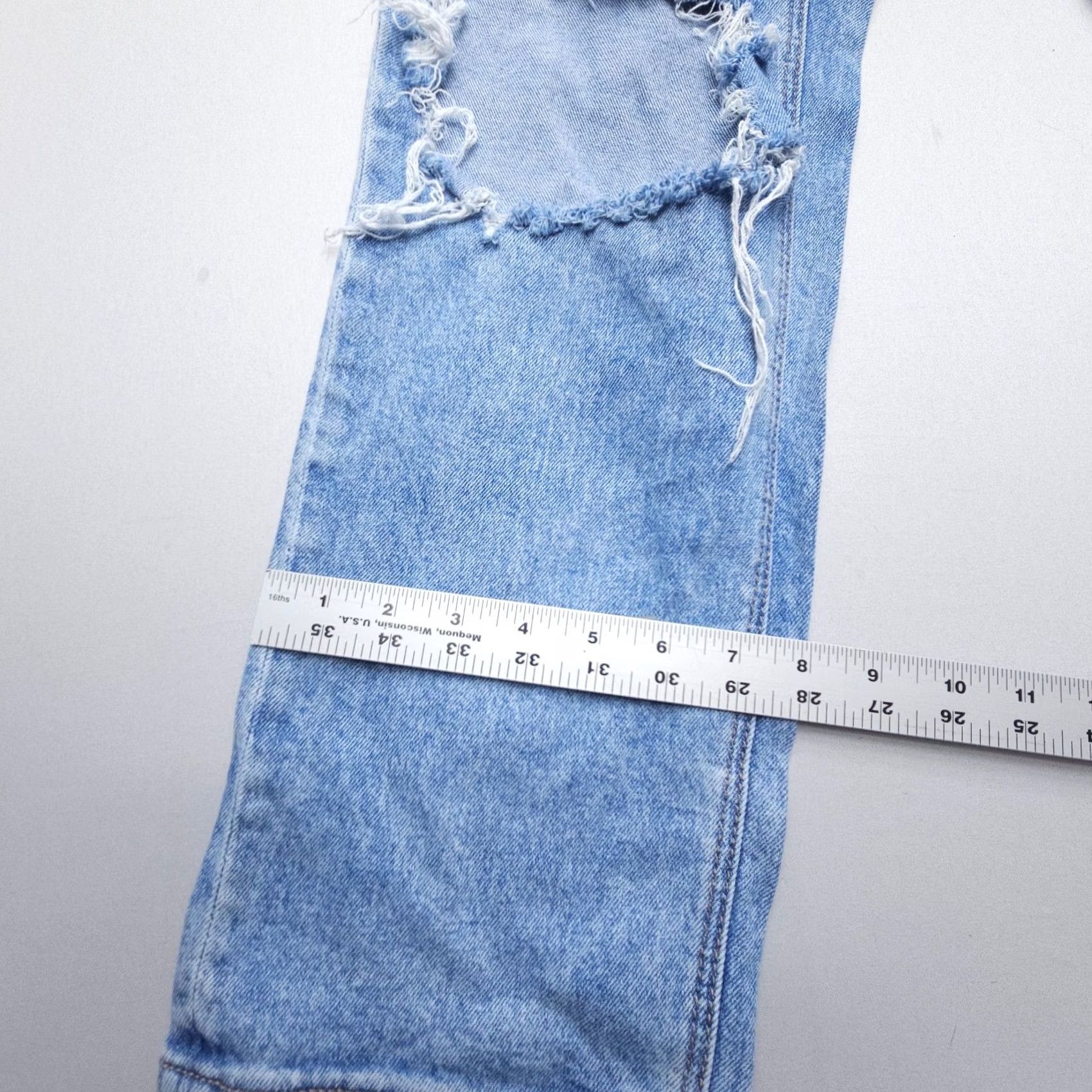 American Eagle Outfitters American Eagle Outfitters Jeans Womens 2 Light Wash Distressed Straight 90s Bohemian Festival Vintage No Size 26" / US 2 / IT 38 - 5 Thumbnail