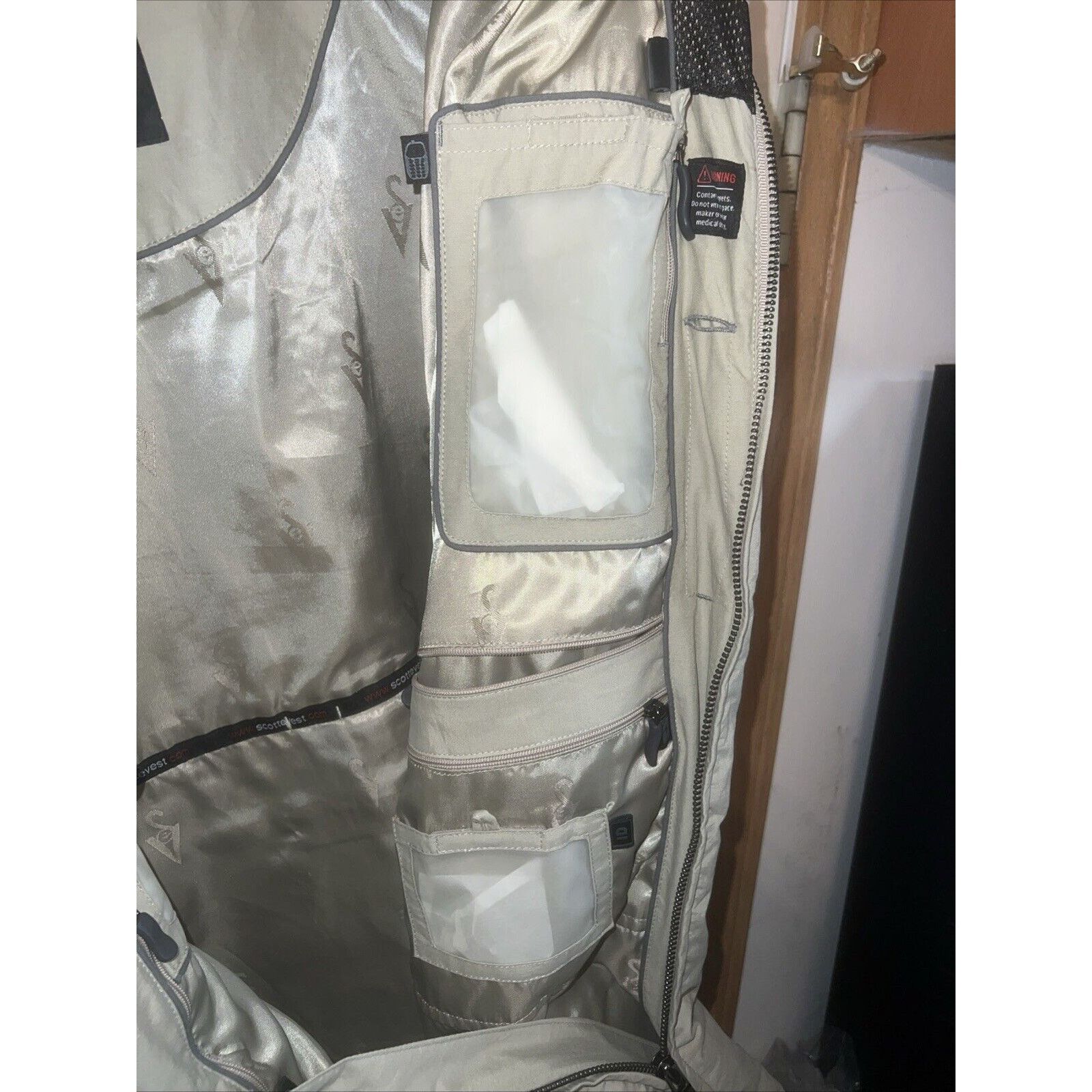SCOTTeVEST TEC Men’s Scottevest Size XL Beige Utility Vest Zip Pockets Size US XL / EU 56 / 4 - 11 Thumbnail
