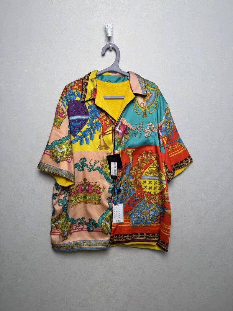Versace Versace Wear a baroque gold short-sleeved shirt on both si Size US L / EU 52-54 / 3 - 1 Thumbnail