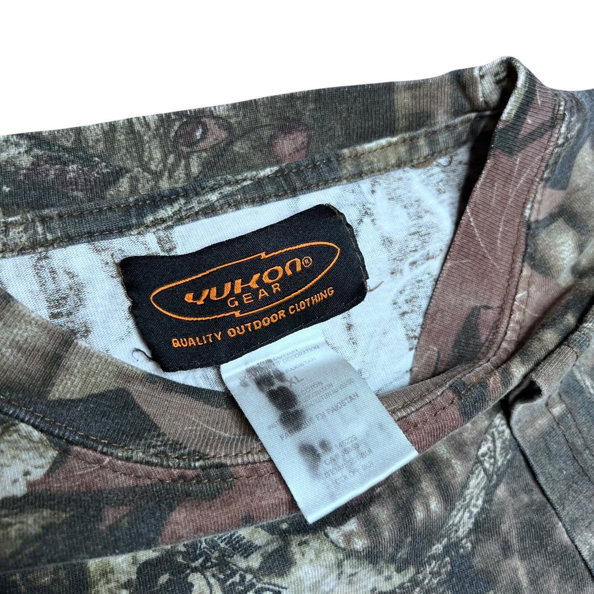 Realtree × Vintage 2000s Yukon Gear Hunting Real Tree Camo All Over Print Tee Size US XL / EU 56 / 4 - 3 Thumbnail