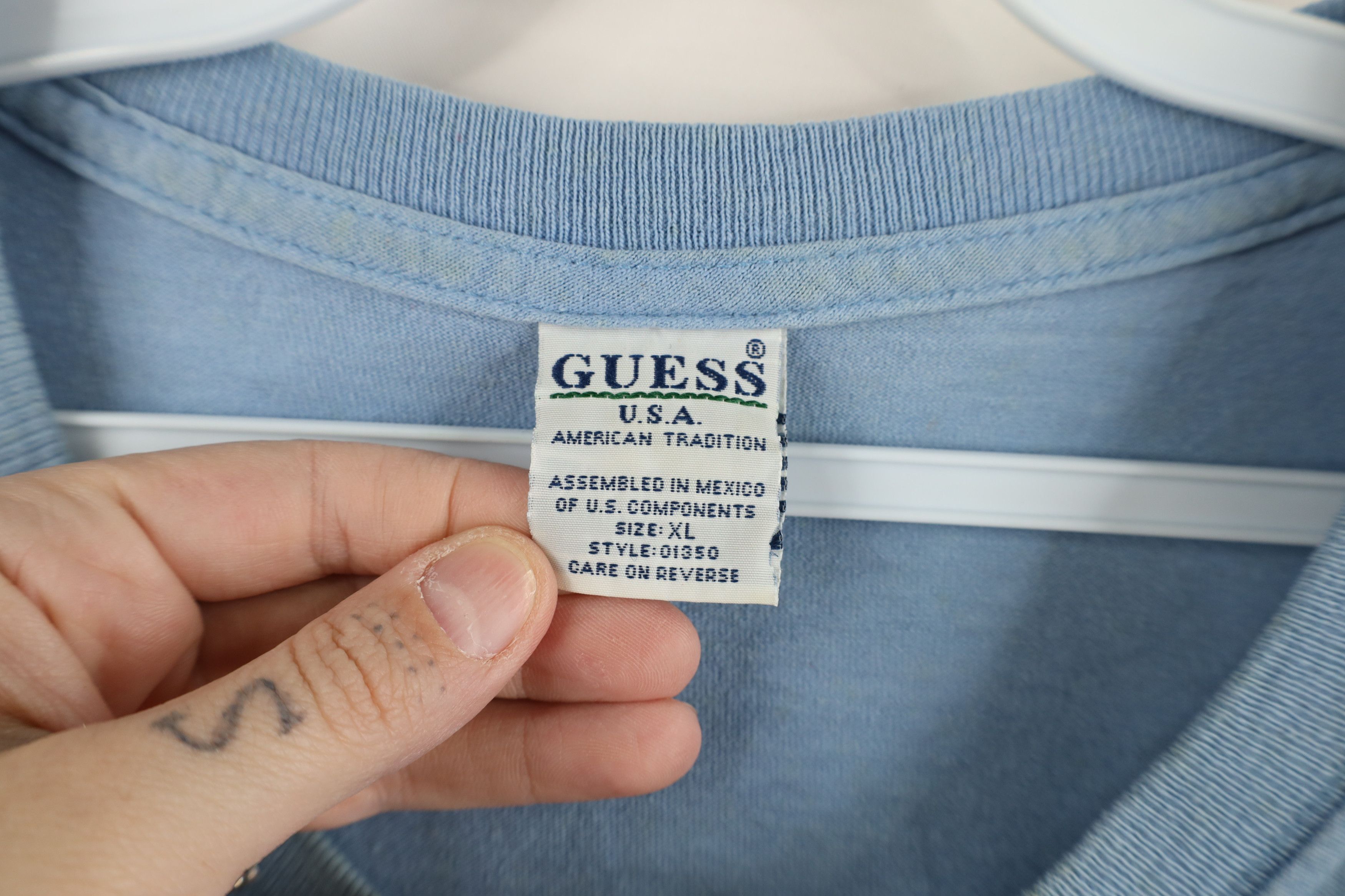 Guess × Vintage Vintage Y2K 2001 Guess Spell Out Stencil T-Shirt Blue Cotton Size US XL / EU 56 / 4 - 9 Thumbnail
