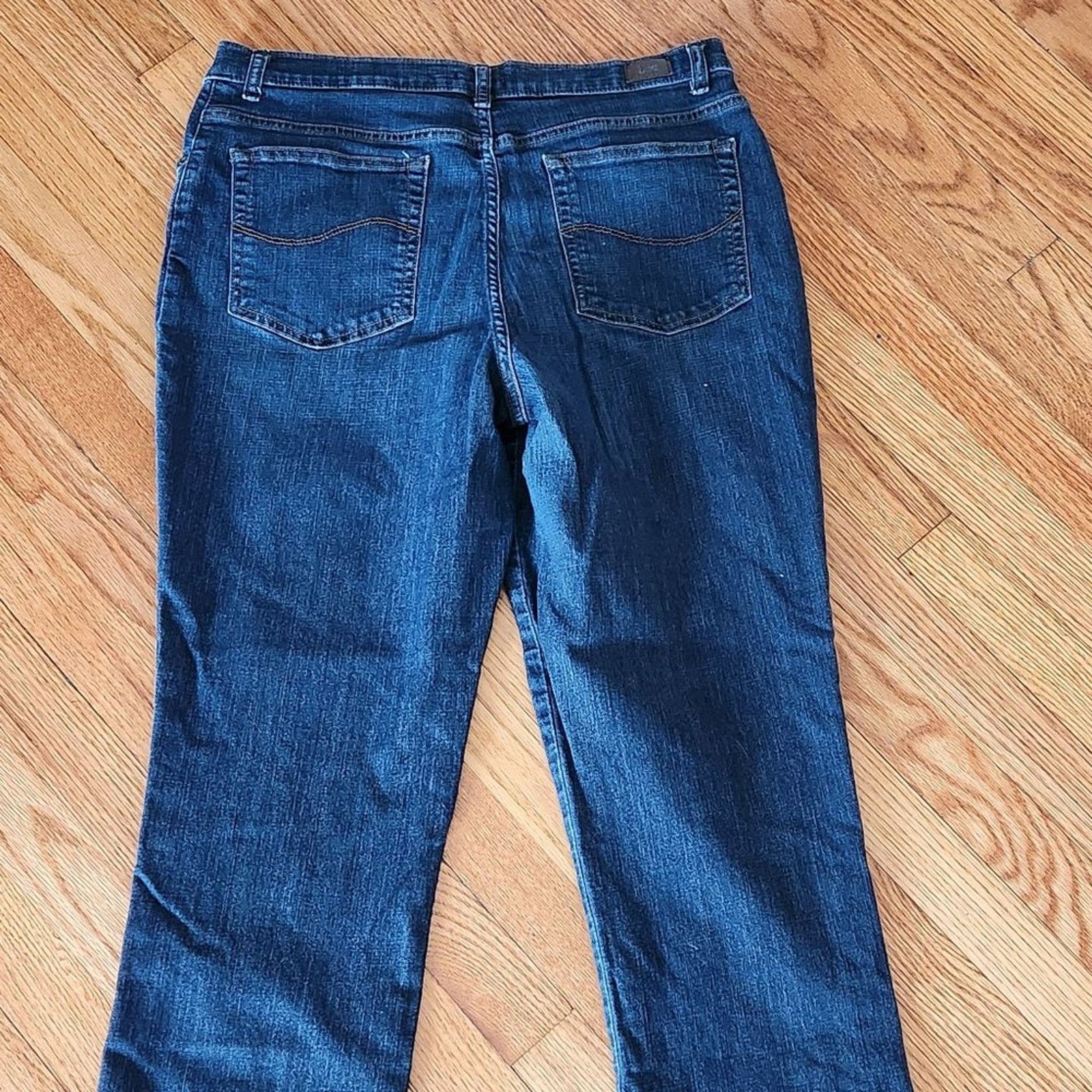 Lee Relaxed Fit, Straight Leg Jeans from LEE Size 30" / US 8 / IT 44 - 4 Thumbnail