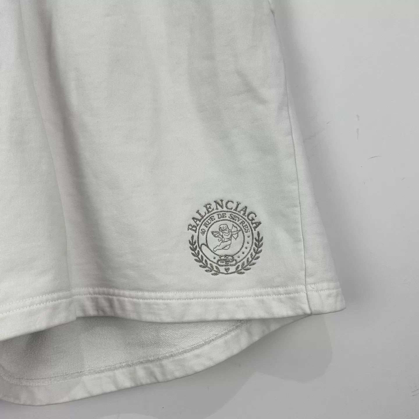 Balenciaga Balenciaga Angel Embroidered Logo Short M Size 27" / US 4 / IT 40 - 4 Thumbnail