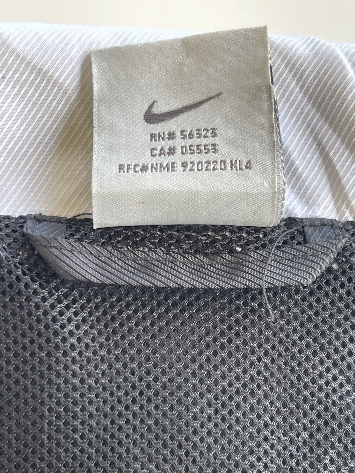 Nike Vintage Nike Small Logo Oversize Sweater Size US S / EU 44-46 / 1 - 4 Thumbnail